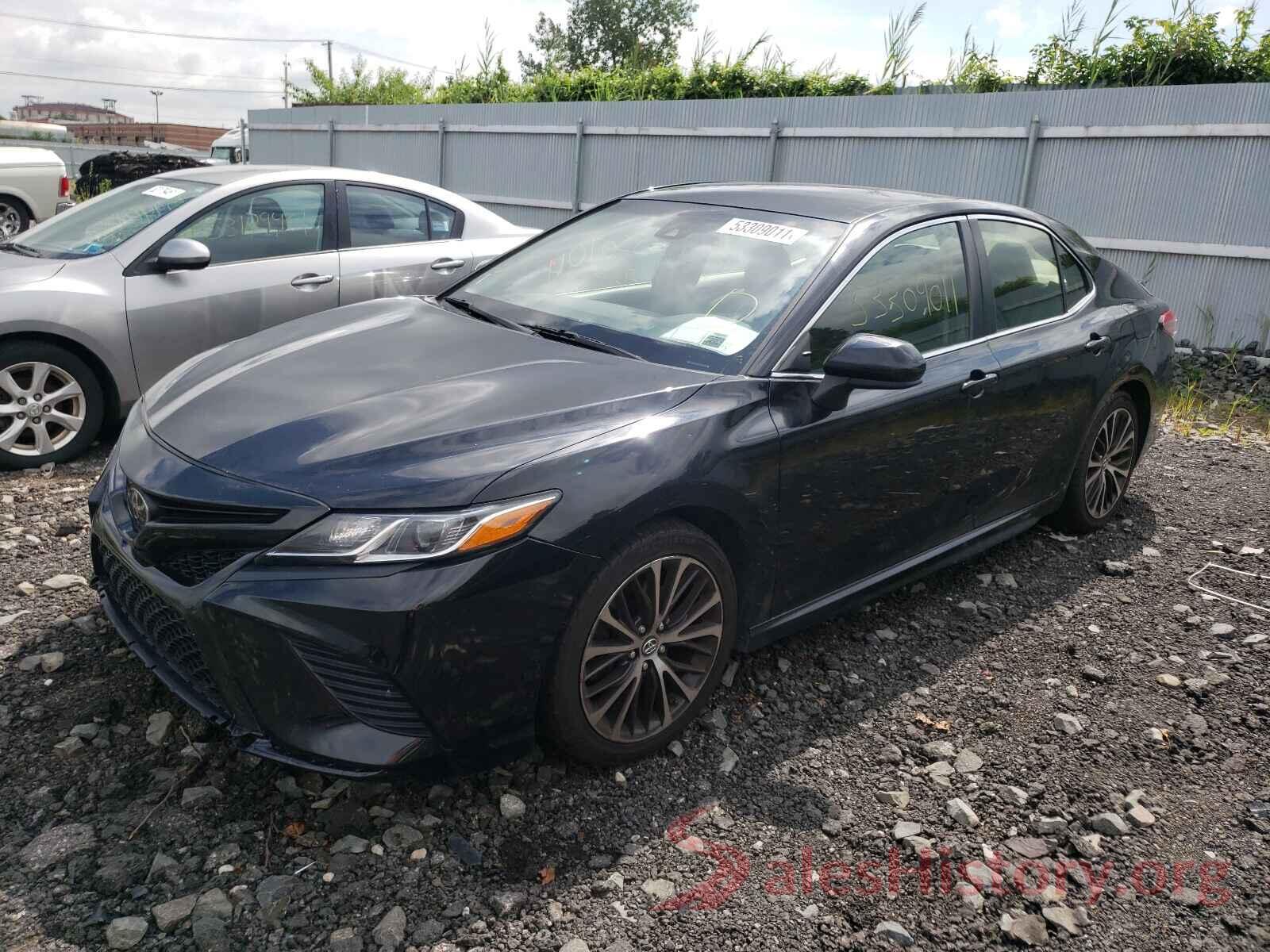 JTNB11HK8J3024687 2018 TOYOTA CAMRY