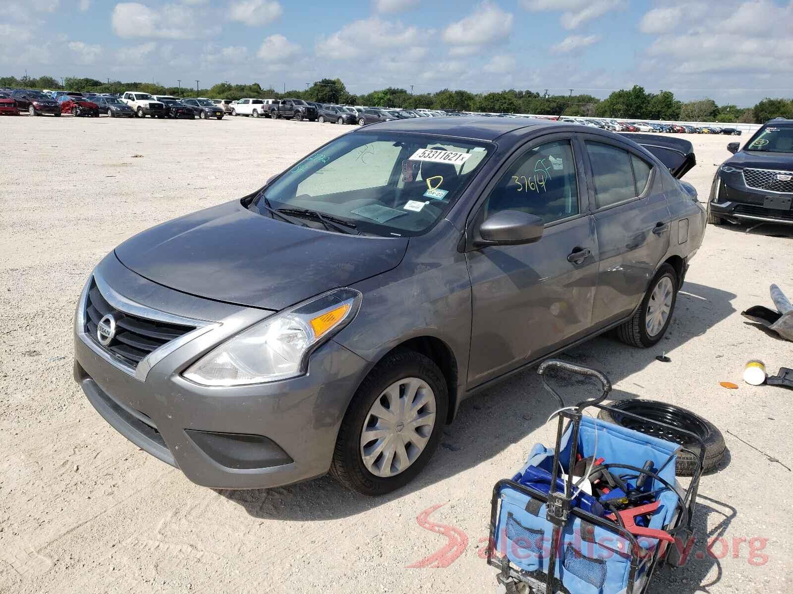 3N1CN7AP3KL820262 2019 NISSAN VERSA