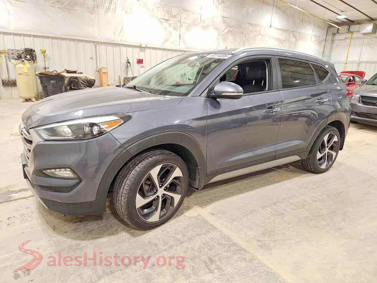 KM8J3CA24HU304820 2017 HYUNDAI TUCSON
