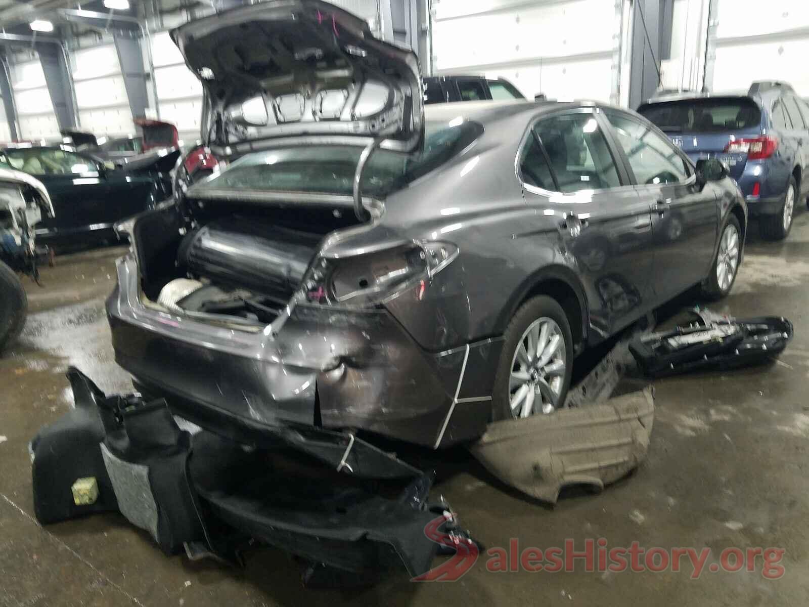 4T1B11HK6JU654525 2018 TOYOTA CAMRY