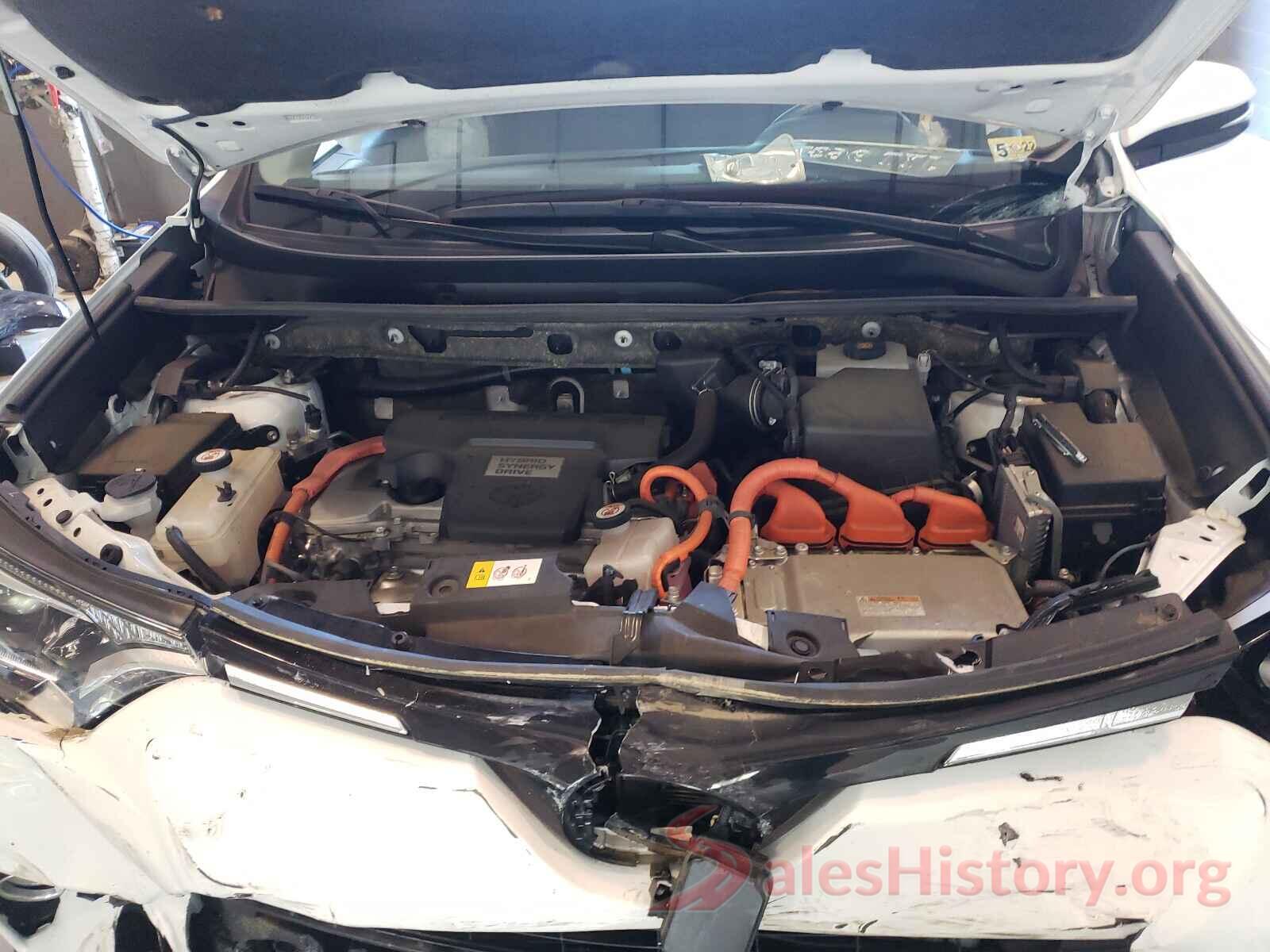 JTMRJREVXHD135214 2017 TOYOTA RAV4