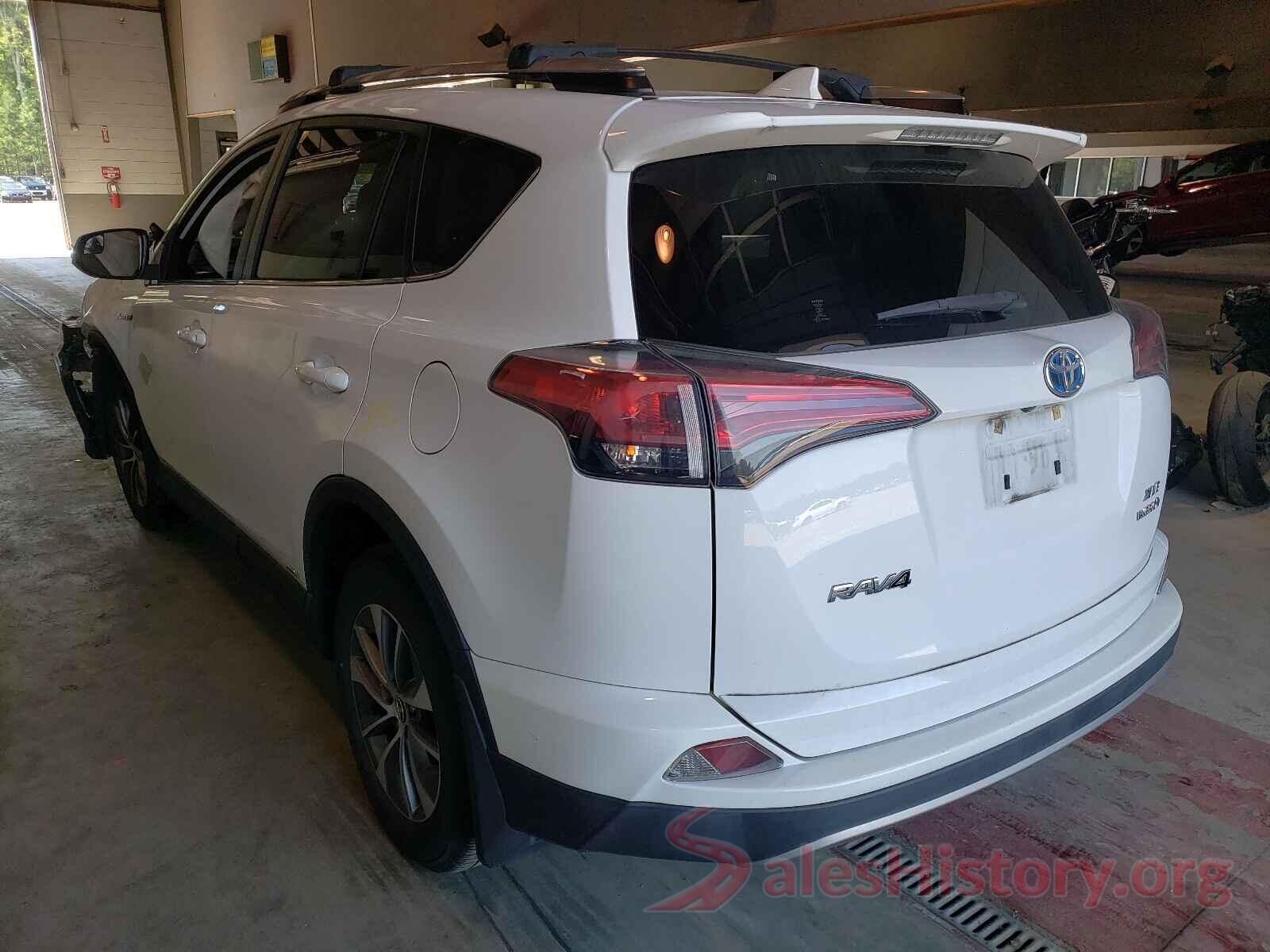 JTMRJREVXHD135214 2017 TOYOTA RAV4