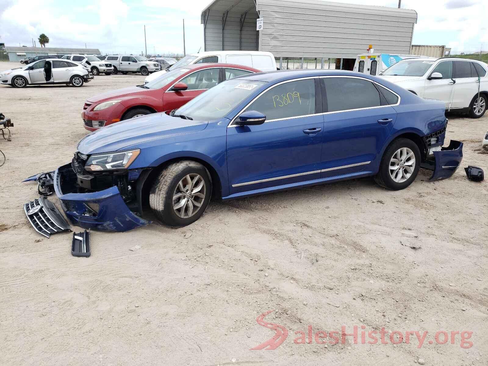 1VWAT7A38HC002423 2017 VOLKSWAGEN PASSAT