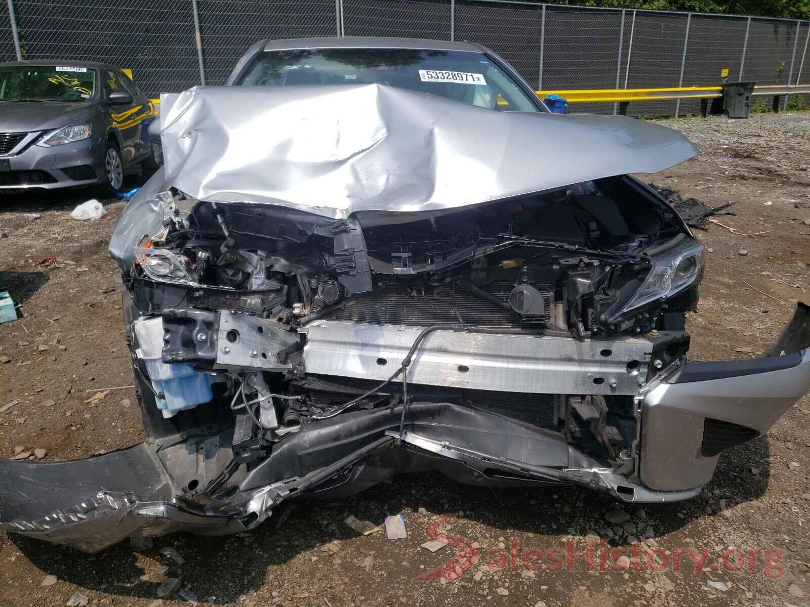 4T1B11HK7JU628872 2018 TOYOTA CAMRY