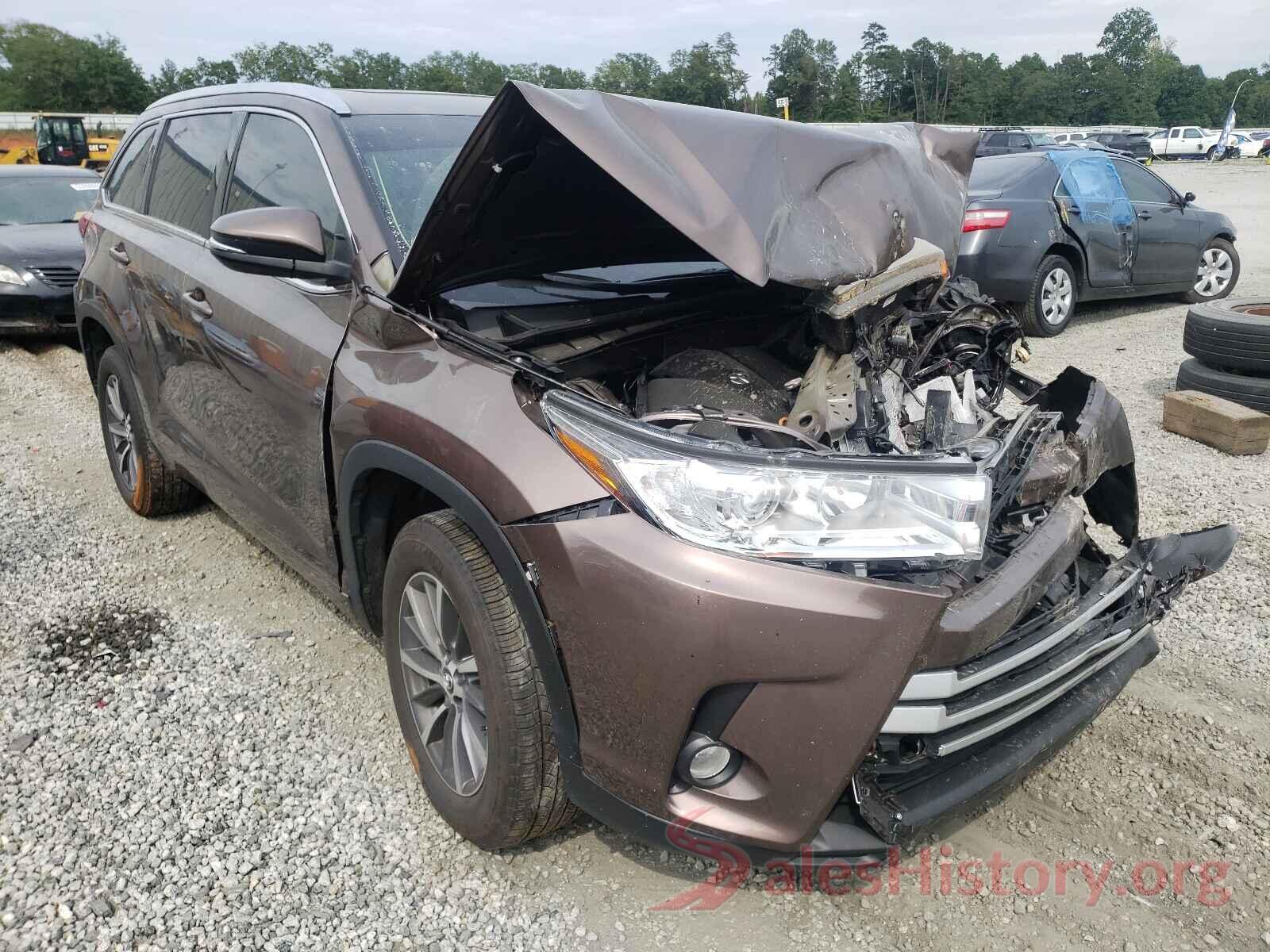 5TDKZRFH8JS279602 2018 TOYOTA HIGHLANDER