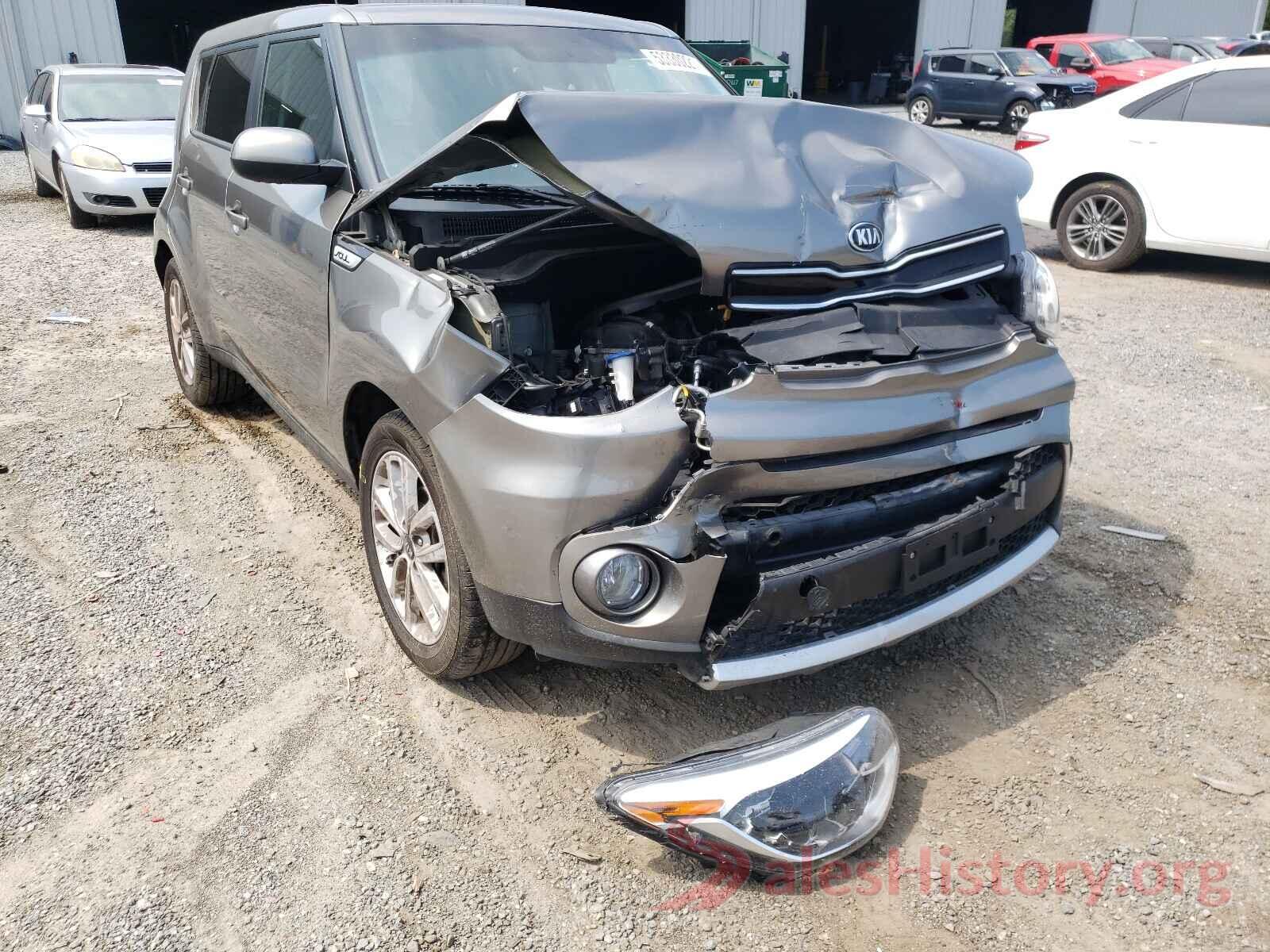 KNDJP3A55J7621495 2018 KIA SOUL