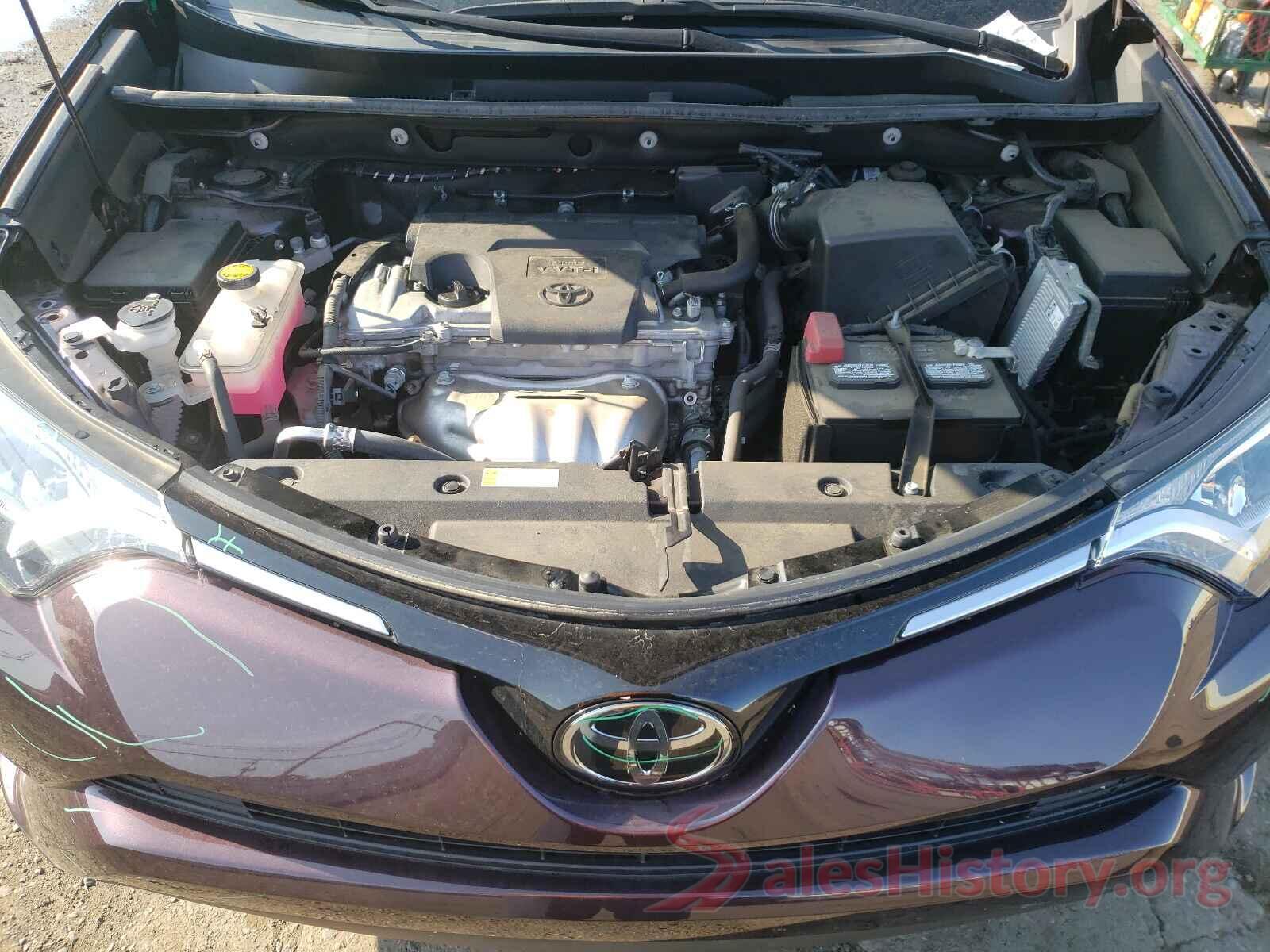 2T3BFREV0JW724946 2018 TOYOTA RAV4