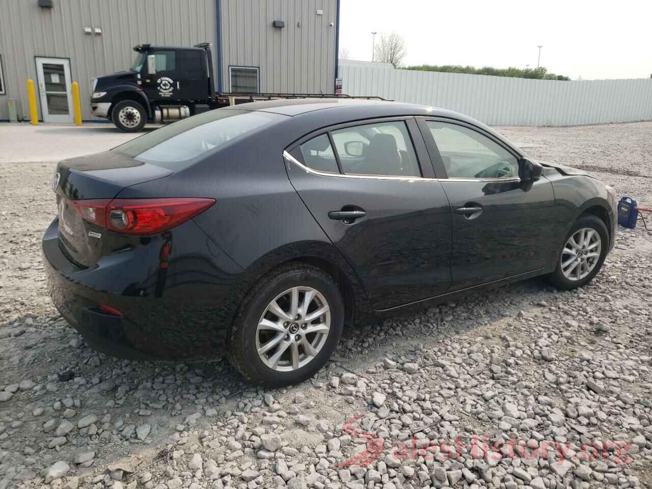 3MZBN1U70JM160432 2018 MAZDA 3