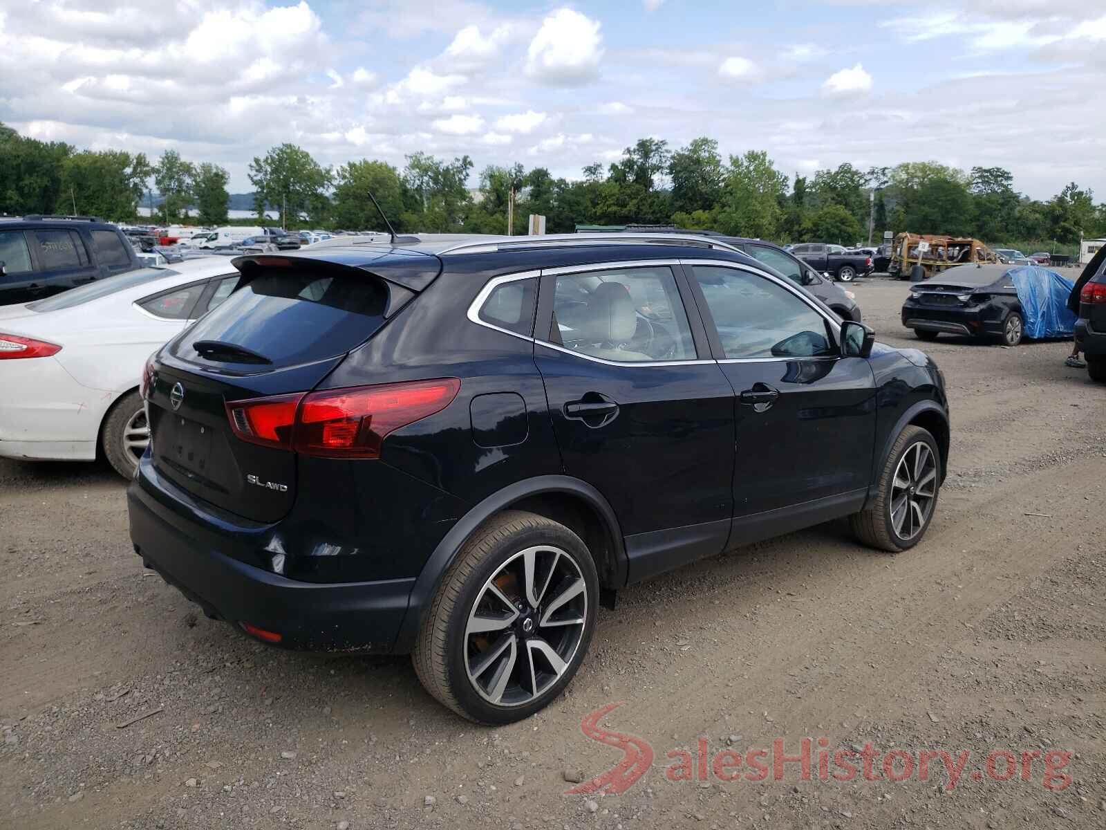 JN1BJ1CR0HW134136 2017 NISSAN ROGUE