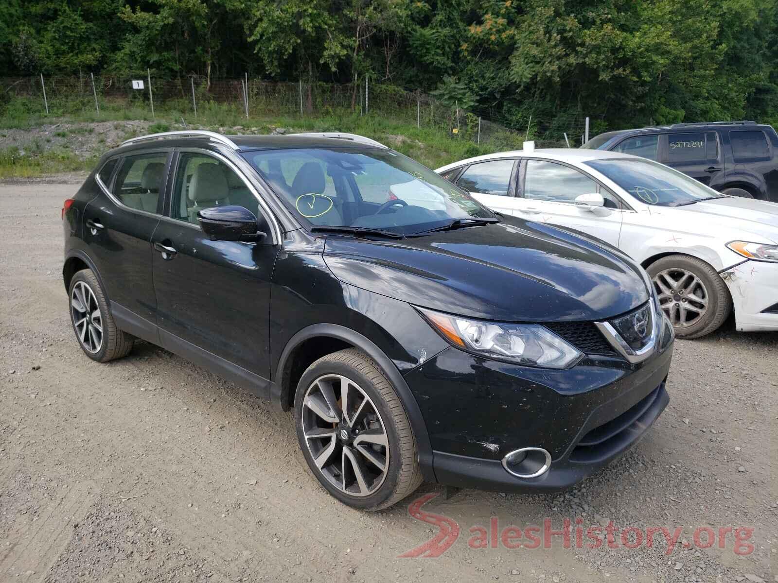 JN1BJ1CR0HW134136 2017 NISSAN ROGUE