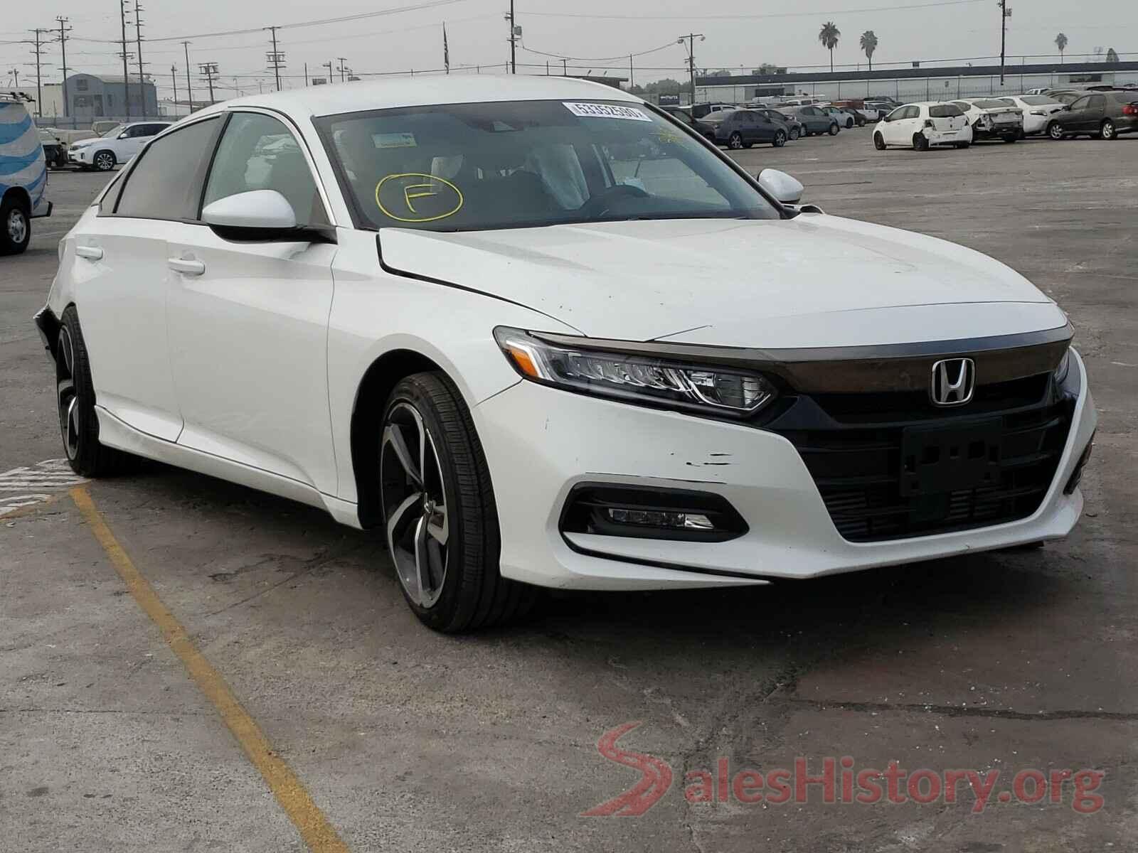 1HGCV1F33KA052355 2019 HONDA ACCORD