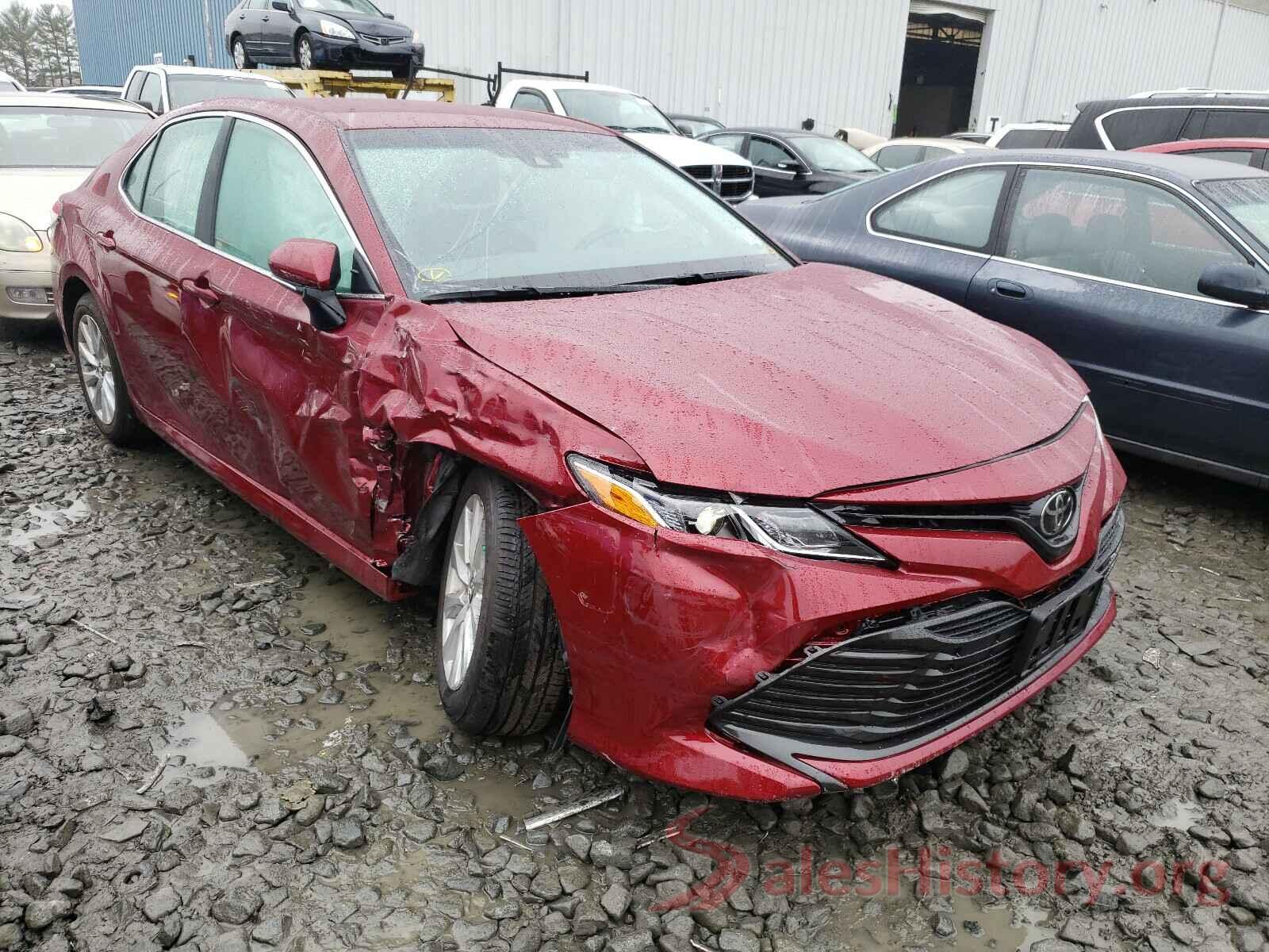 4T1B11HK9JU637508 2018 TOYOTA CAMRY