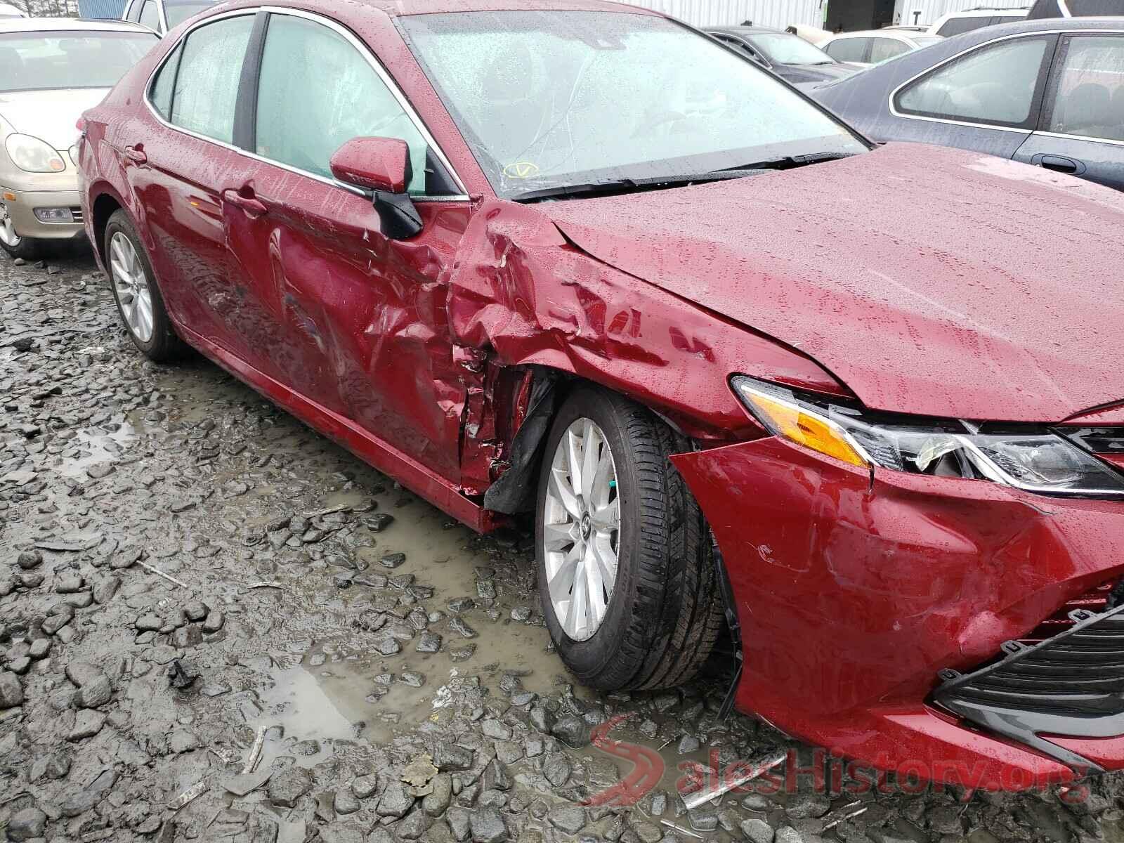 4T1B11HK9JU637508 2018 TOYOTA CAMRY