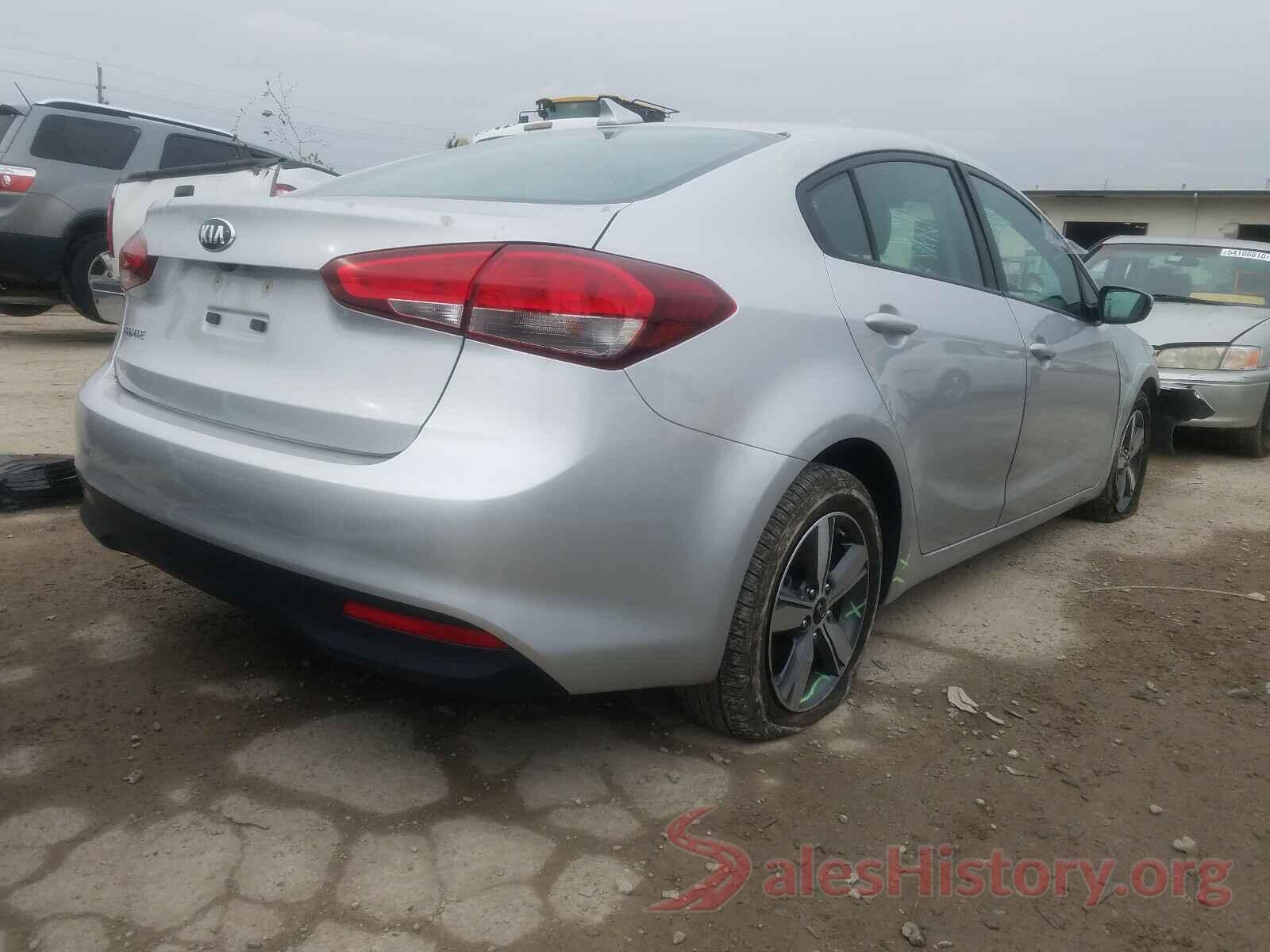 3KPFL4A71JE257262 2018 KIA FORTE