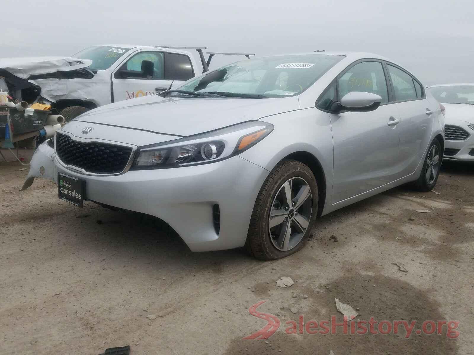 3KPFL4A71JE257262 2018 KIA FORTE