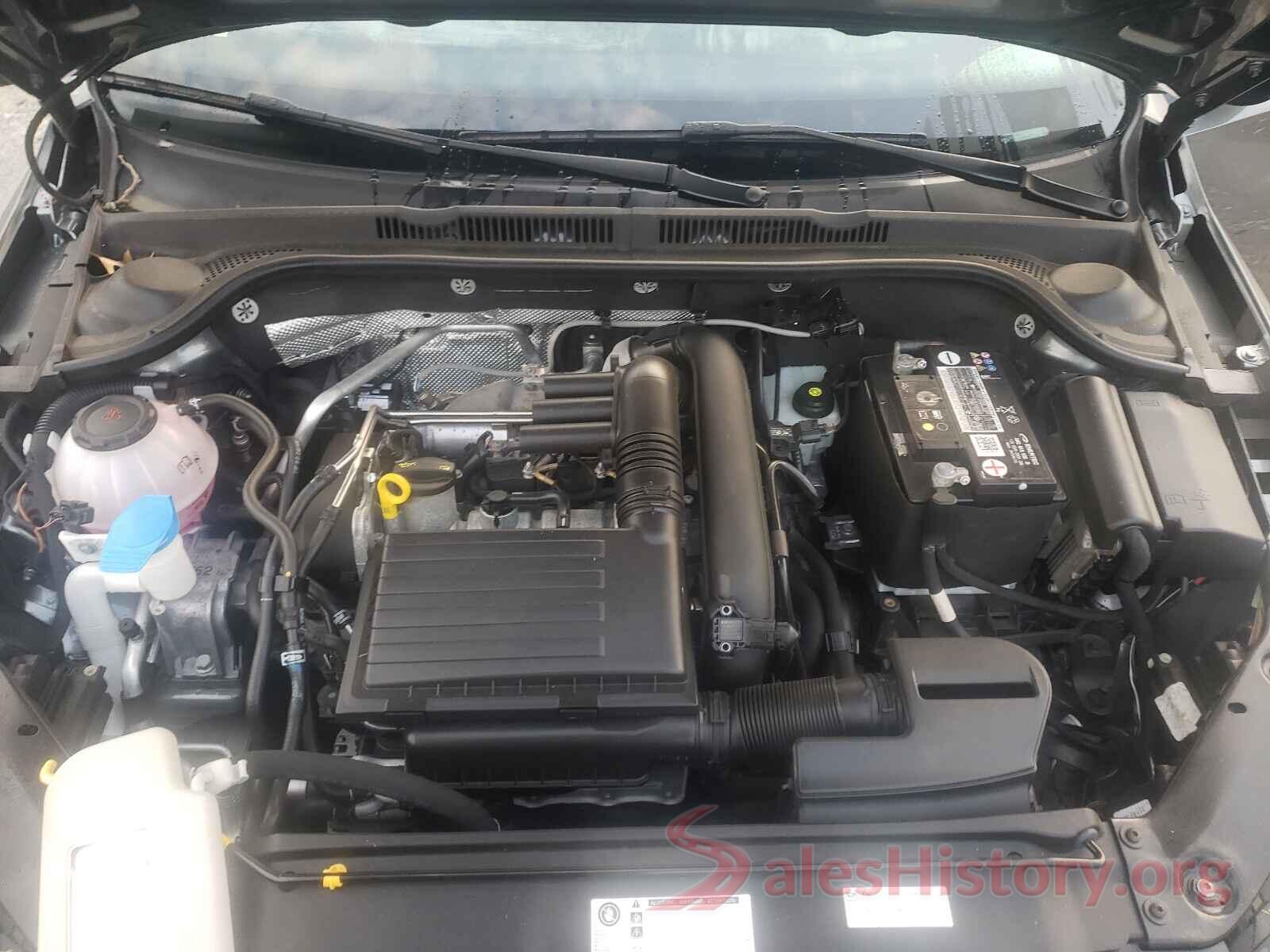 3VW2B7AJ2JM228077 2018 VOLKSWAGEN JETTA