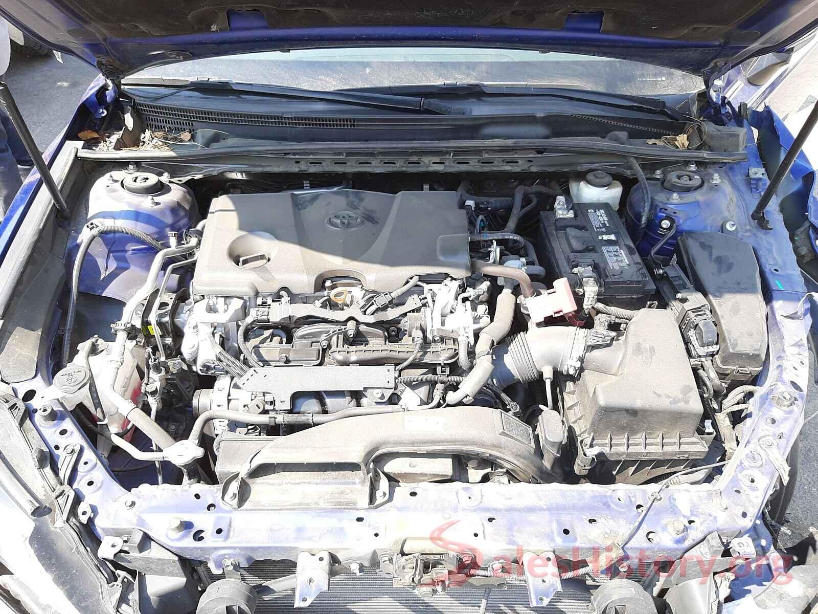 4T1B11HK3JU560084 2018 TOYOTA CAMRY