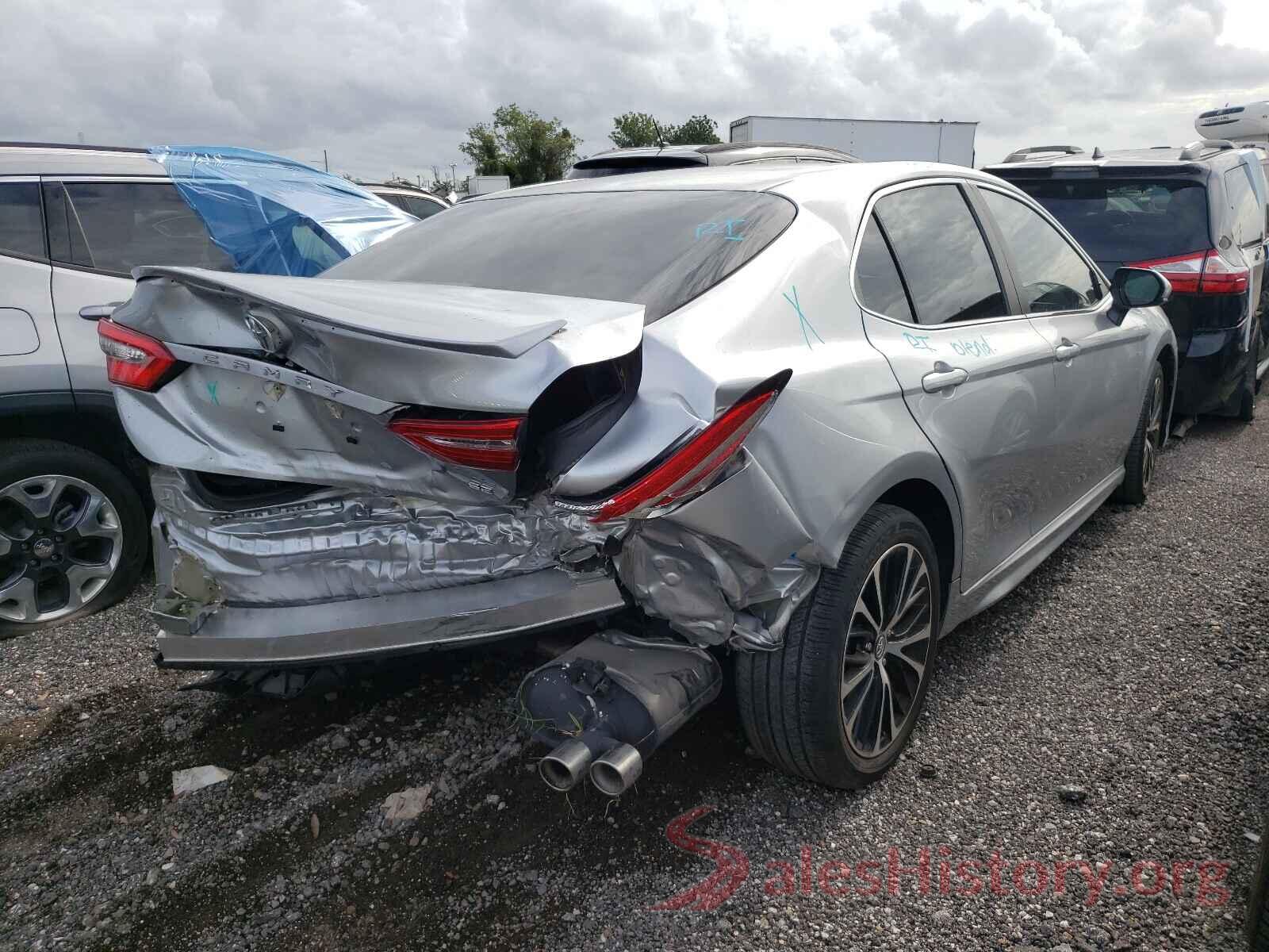 4T1B11HK0JU649854 2018 TOYOTA CAMRY