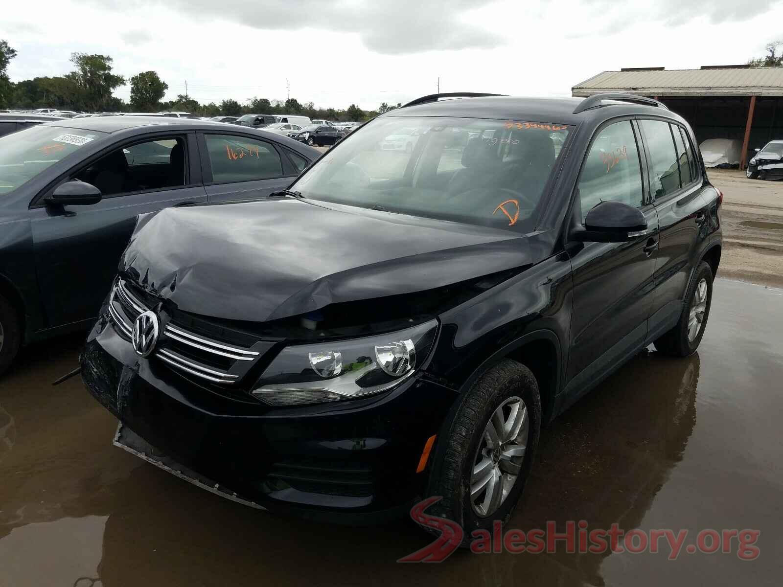 WVGAV7AX2HK037153 2017 VOLKSWAGEN TIGUAN