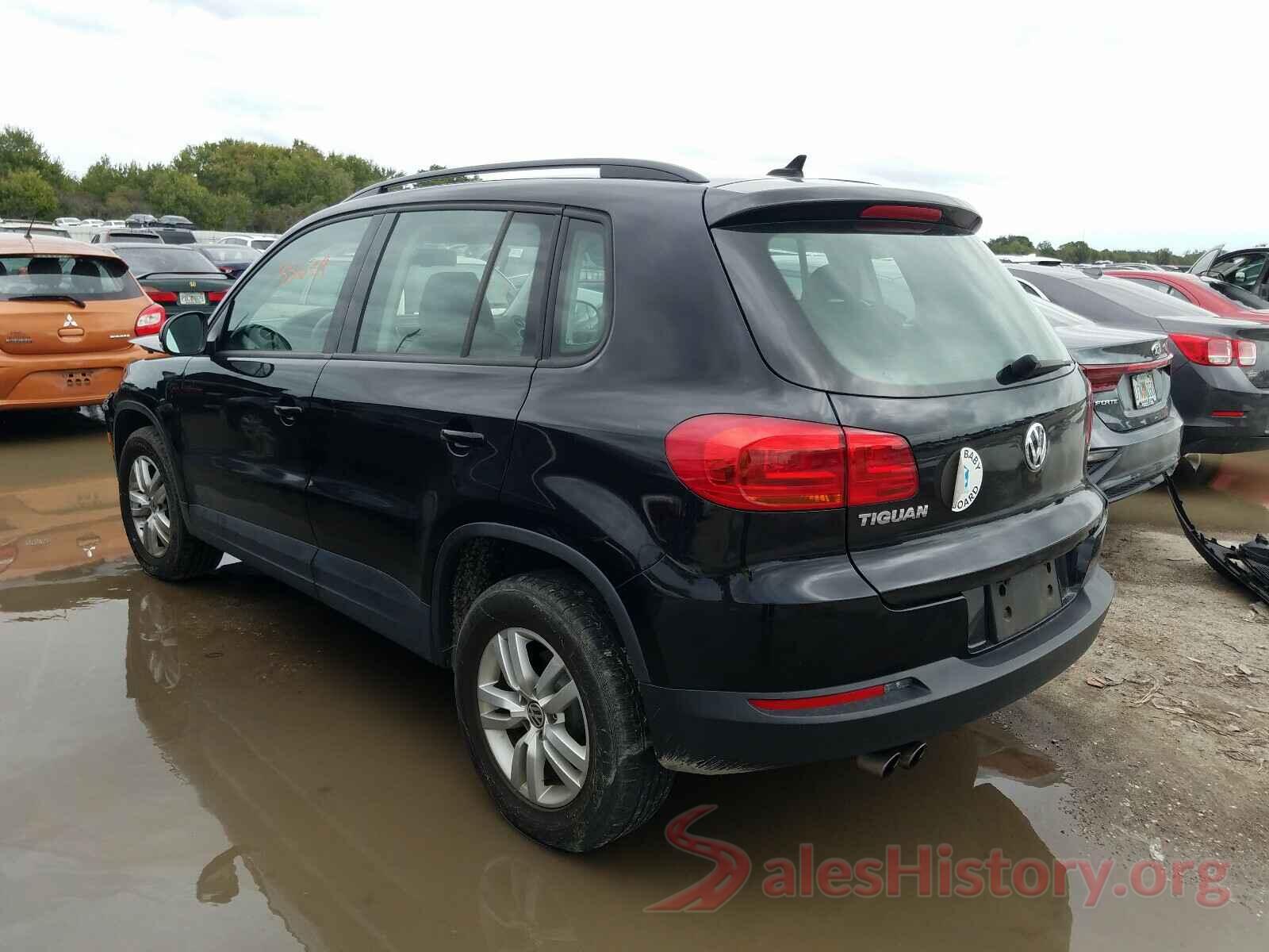 WVGAV7AX2HK037153 2017 VOLKSWAGEN TIGUAN