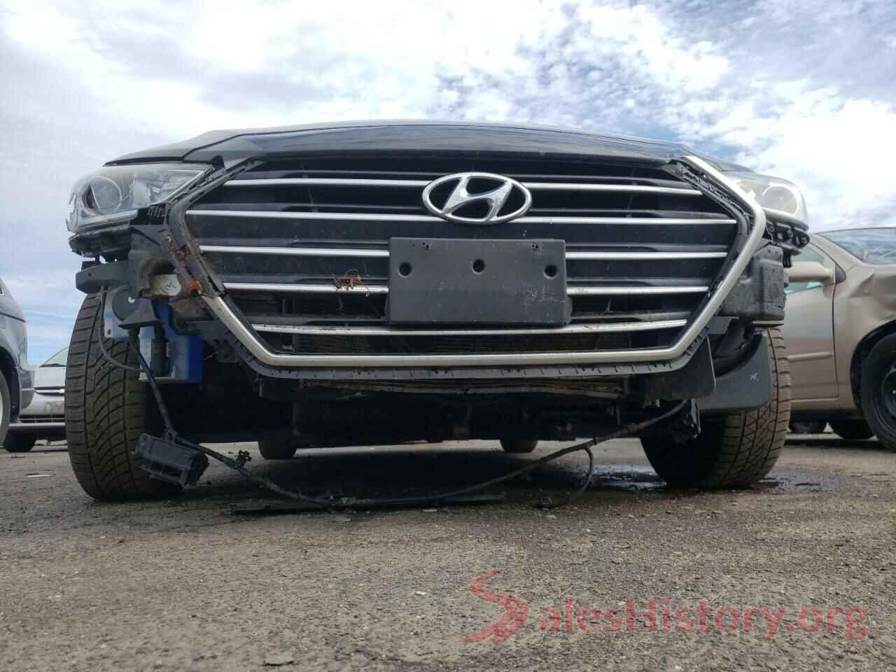 5NPD74LF4HH121519 2017 HYUNDAI ELANTRA