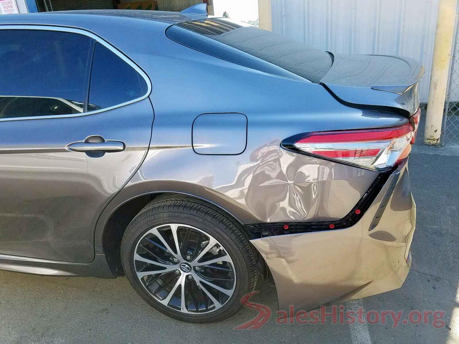 4T1B11HK4KU227586 2019 TOYOTA CAMRY