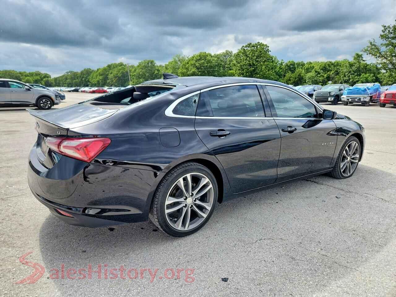 2021 CHEVROLET MALIBU VIN 1G1ZD5STXMF027105, right side view