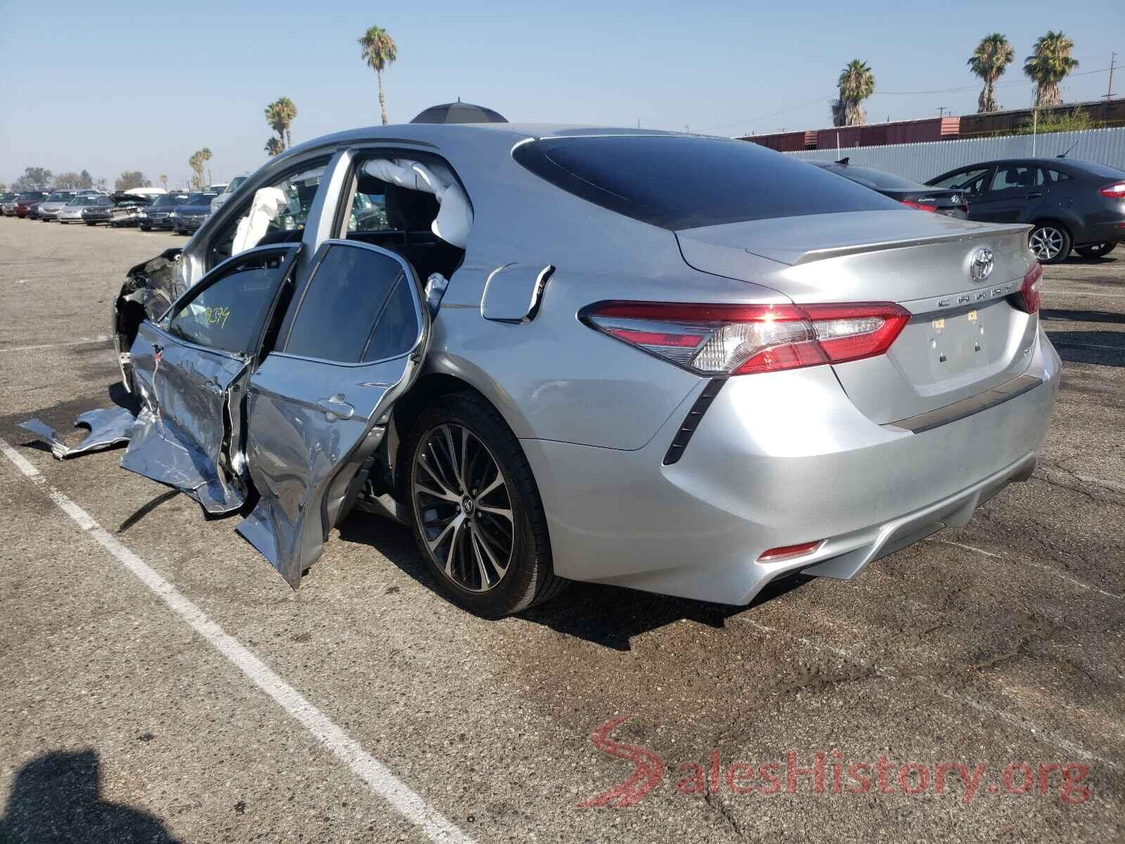 4T1B11HK0JU656870 2018 TOYOTA CAMRY