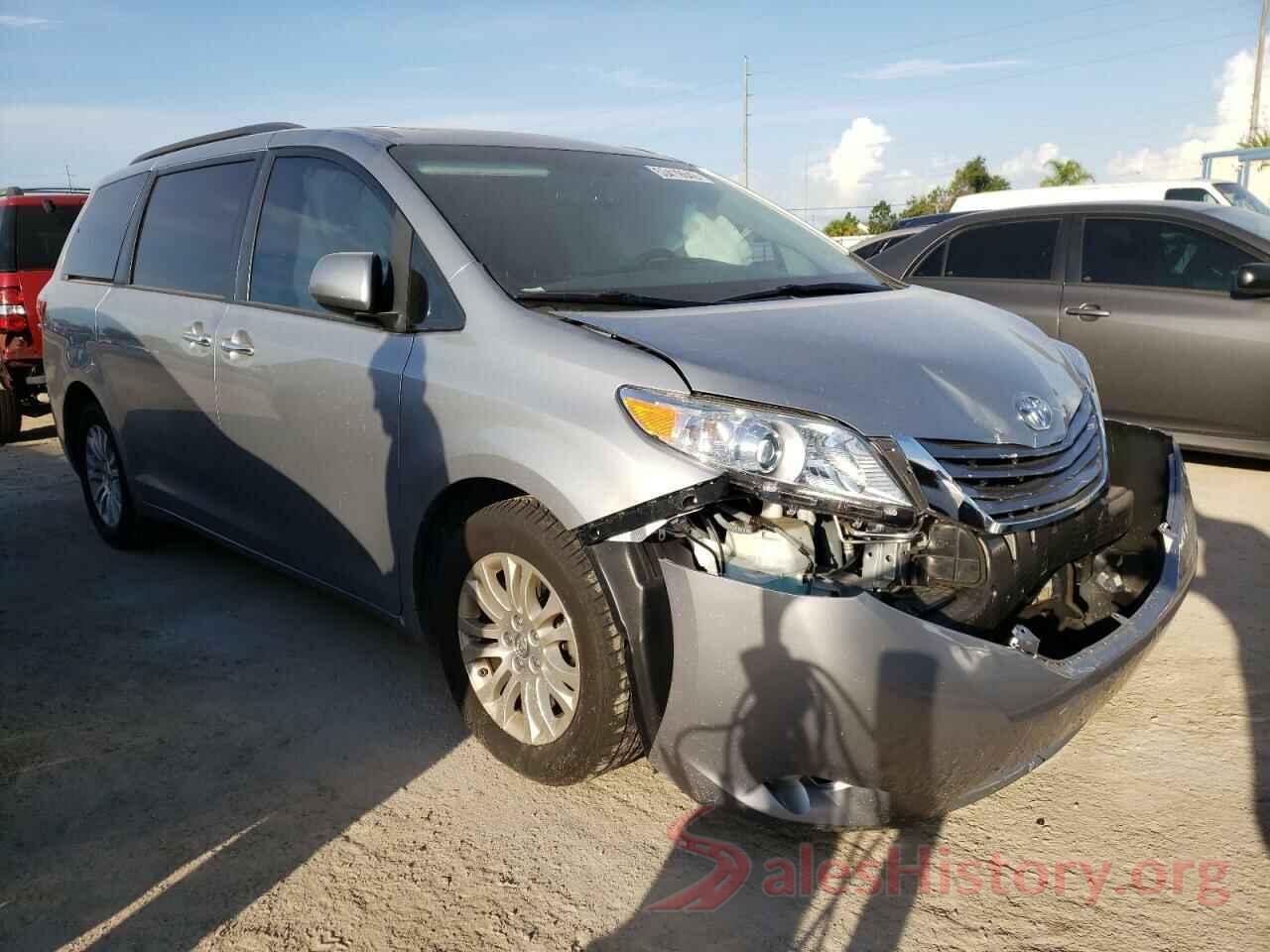 5TDYZ3DC7HS863529 2017 TOYOTA SIENNA