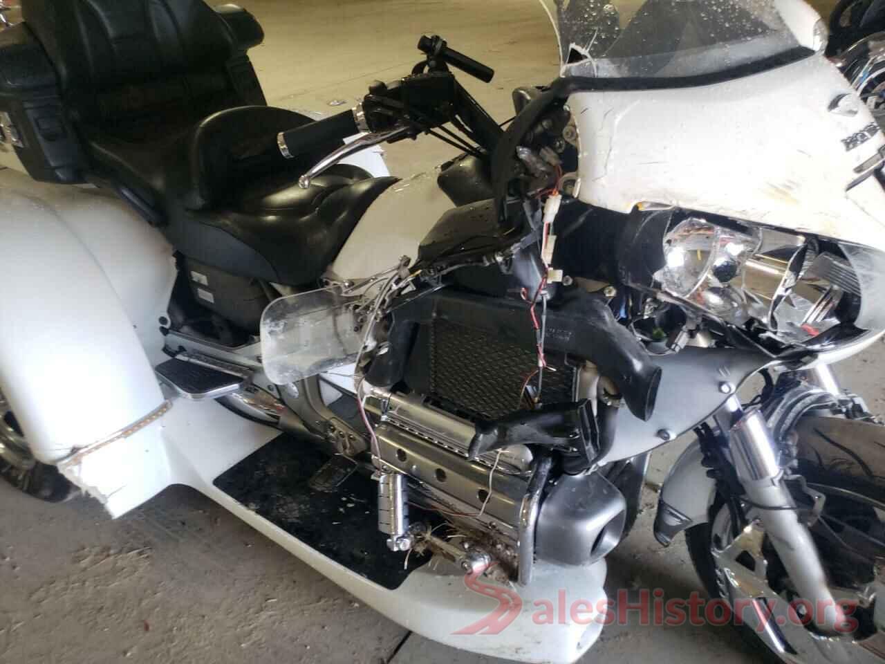 1HFSC47075A407348 2005 HONDA GL CYCLE