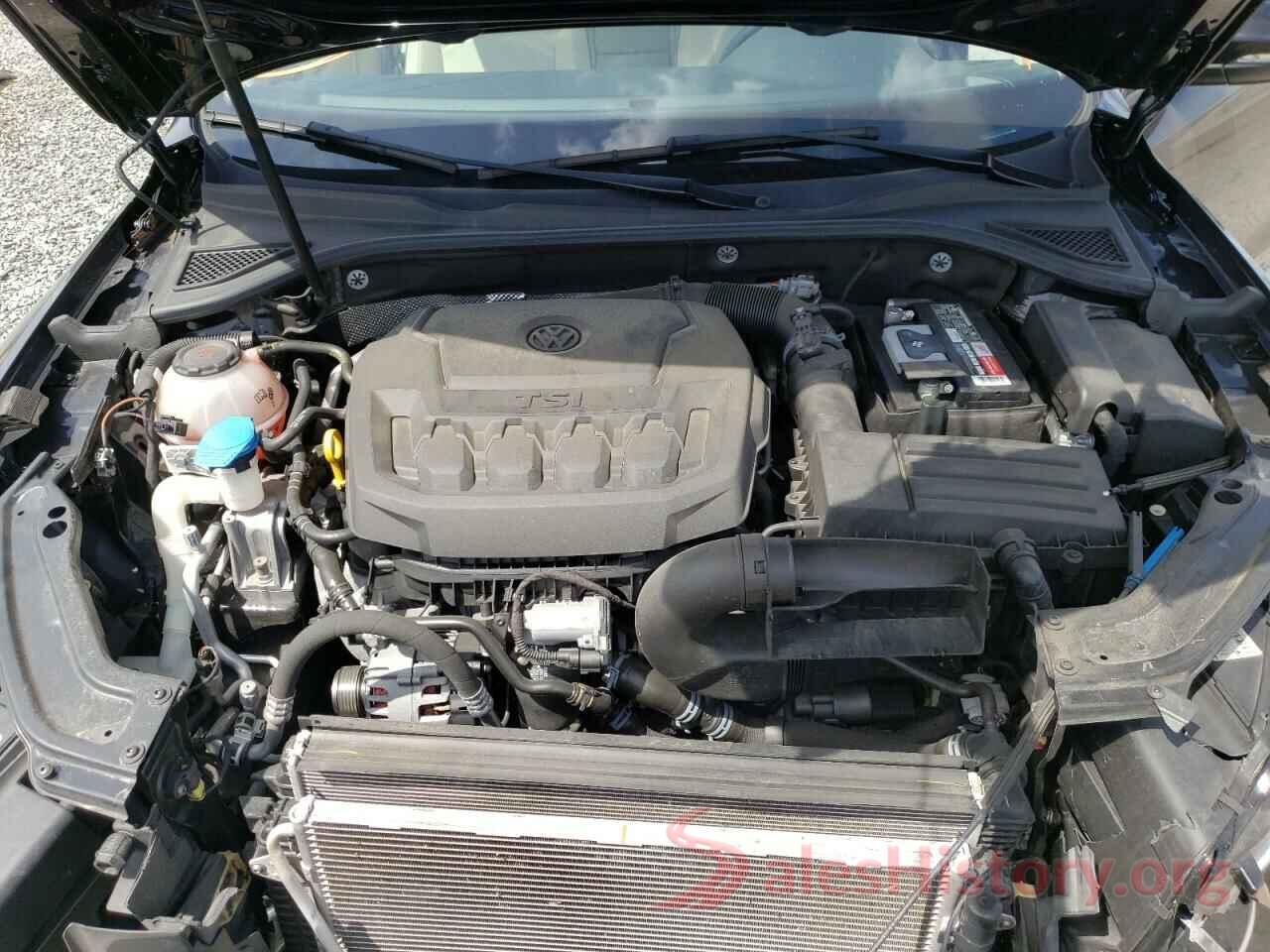 1VWAA7A37JC042570 2018 VOLKSWAGEN PASSAT