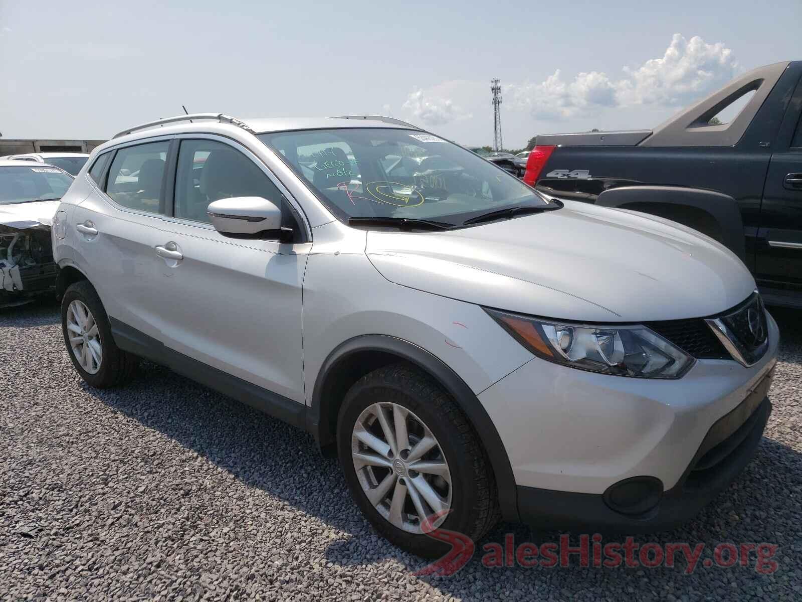 JN1BJ1CRXJW266987 2018 NISSAN ROGUE