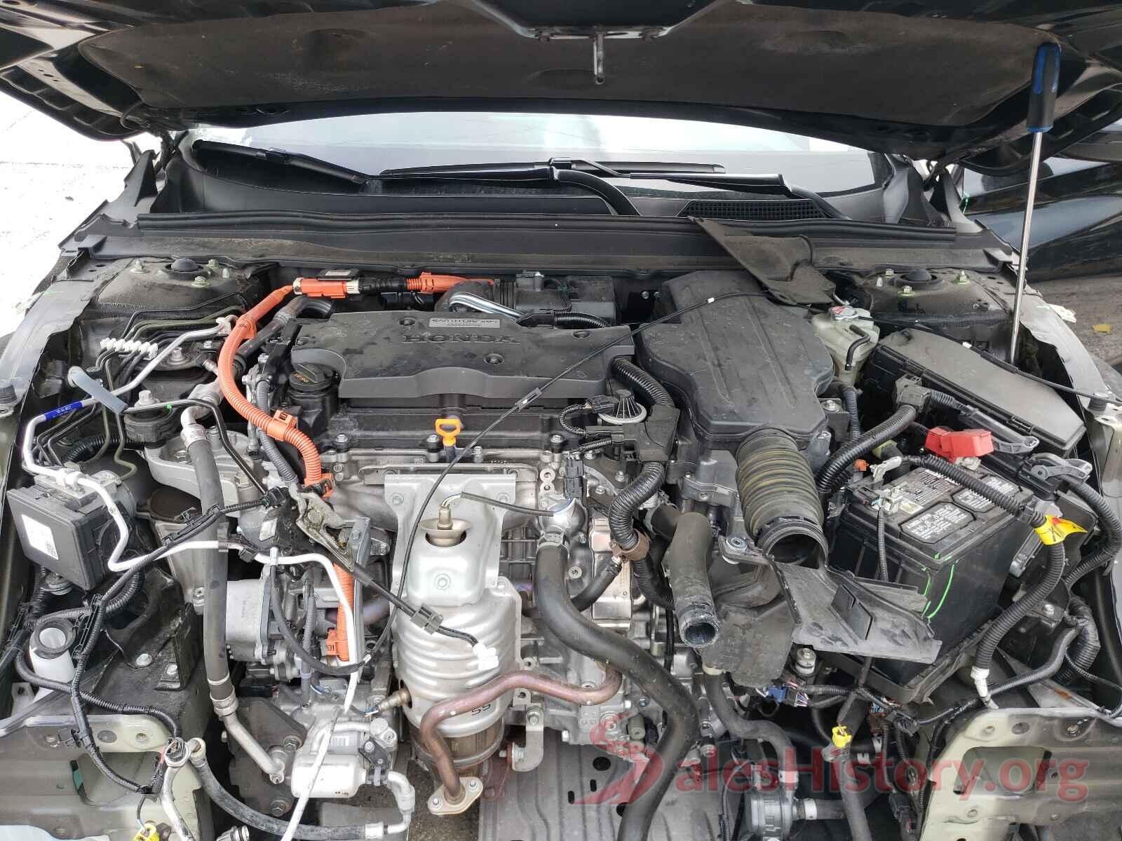 1HGCV3F94JA006872 2018 HONDA ACCORD