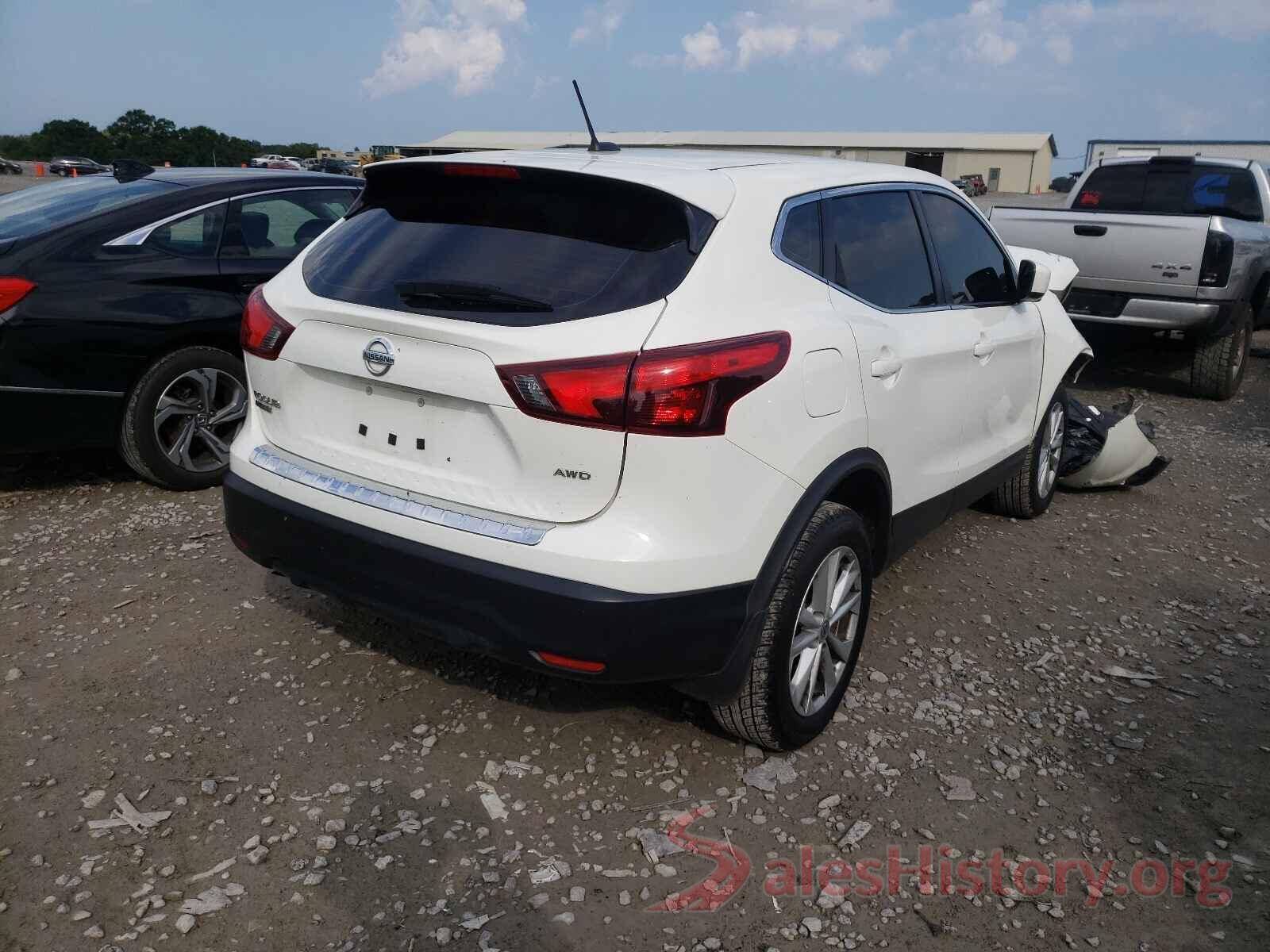 JN1BJ1CR2HW135899 2017 NISSAN ROGUE