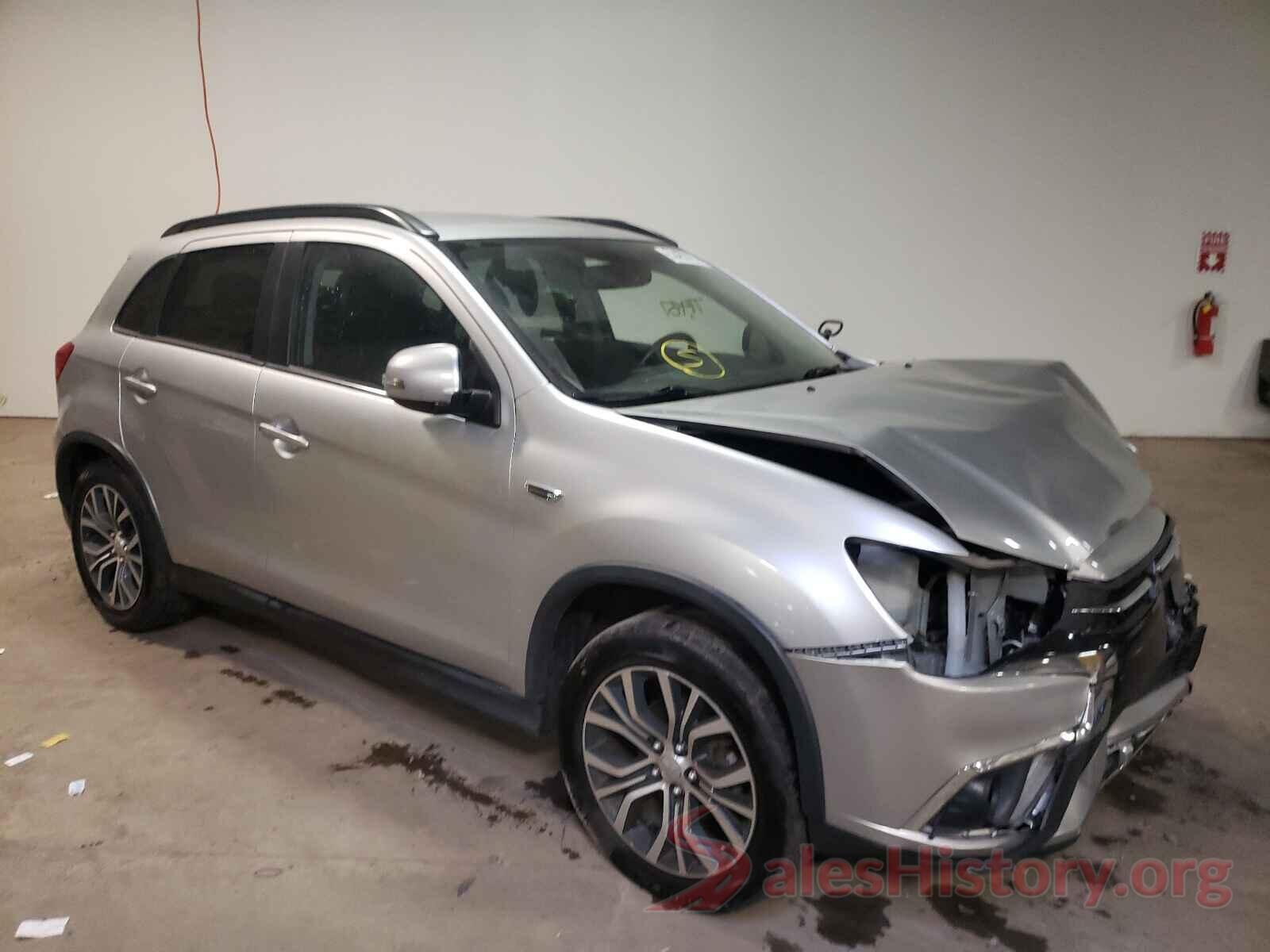 JA4AP4AW7JU002391 2018 MITSUBISHI OUTLANDER