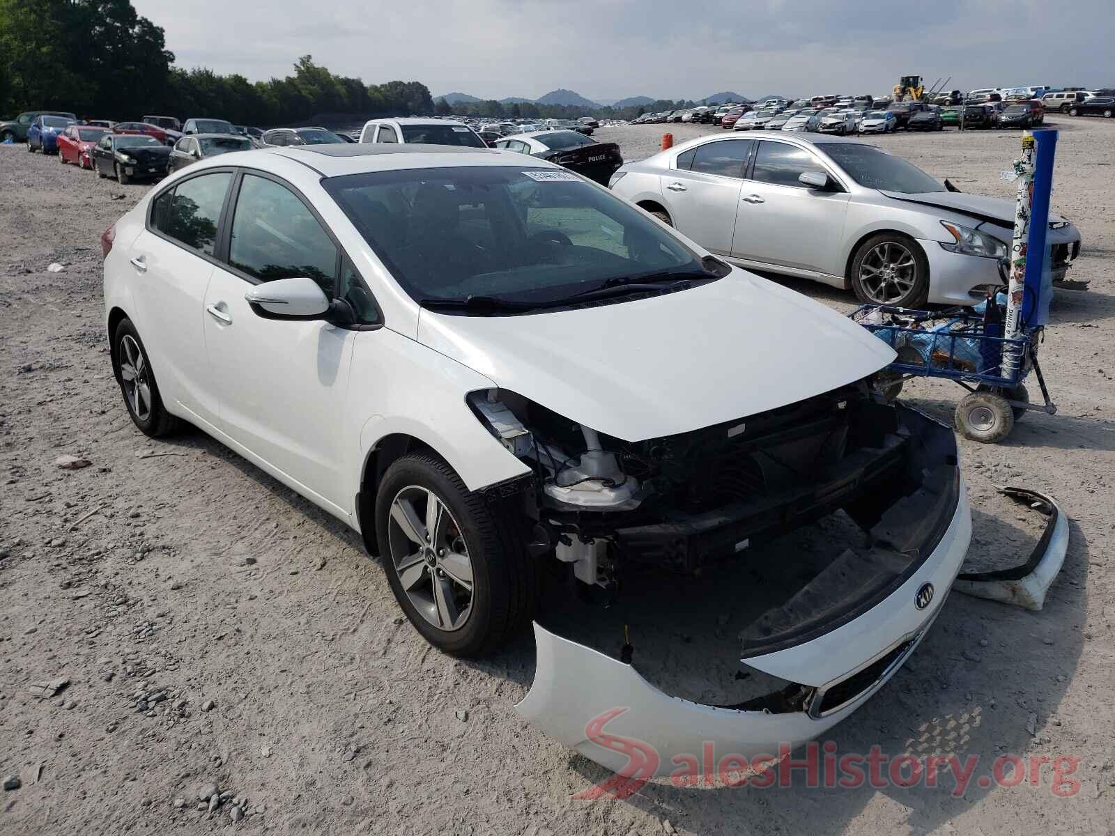 3KPFL4A70JE267961 2018 KIA FORTE