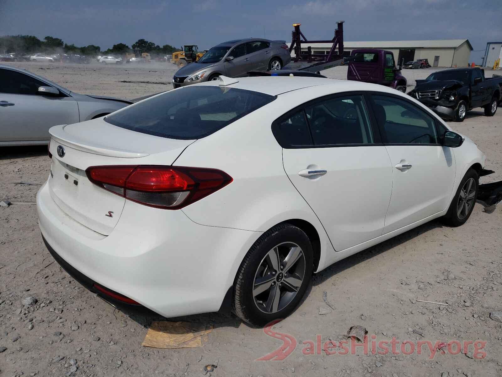 3KPFL4A70JE267961 2018 KIA FORTE