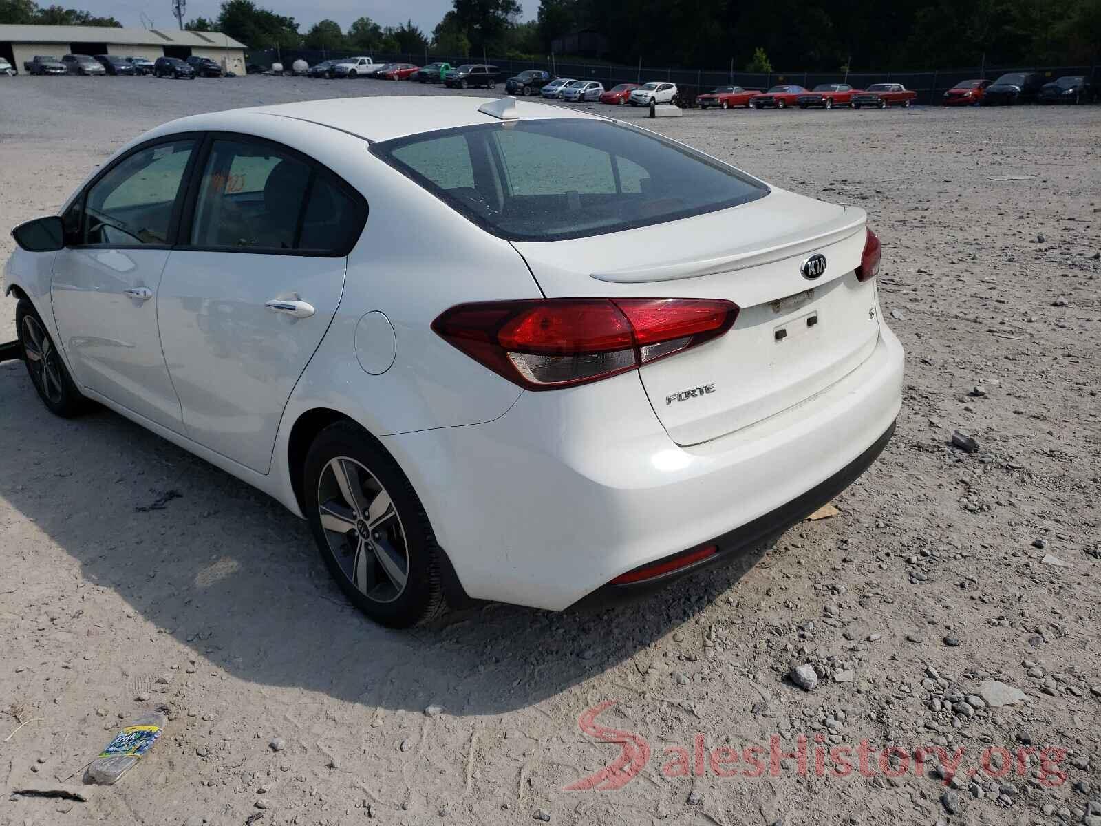 3KPFL4A70JE267961 2018 KIA FORTE