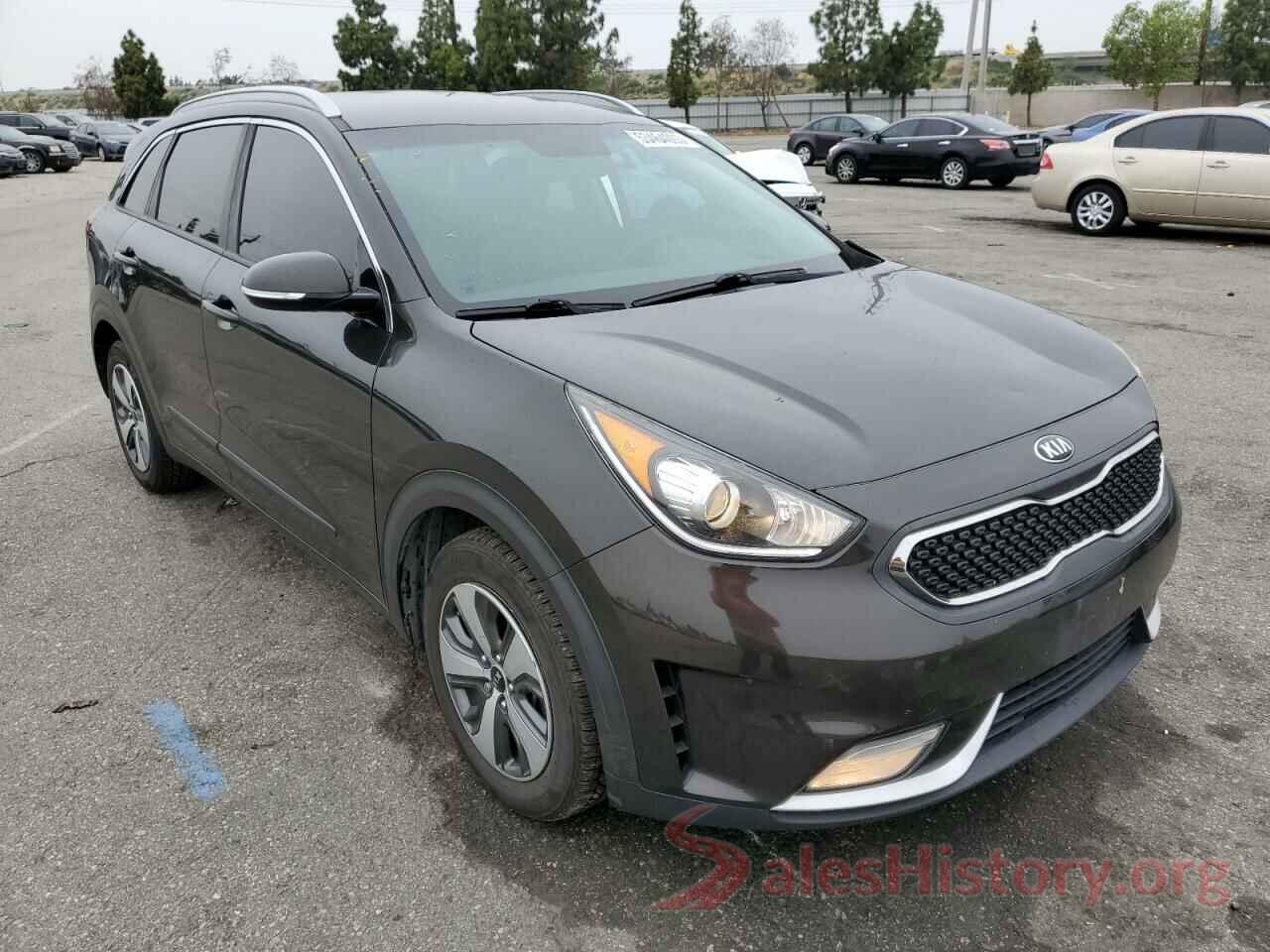 KNDCC3LC6H5079667 2017 KIA NIRO