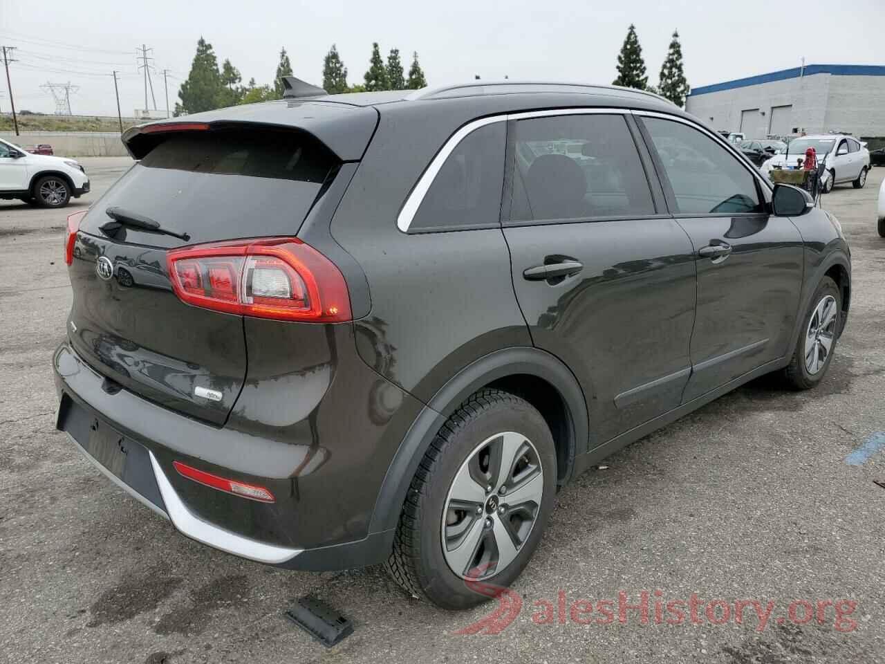 KNDCC3LC6H5079667 2017 KIA NIRO