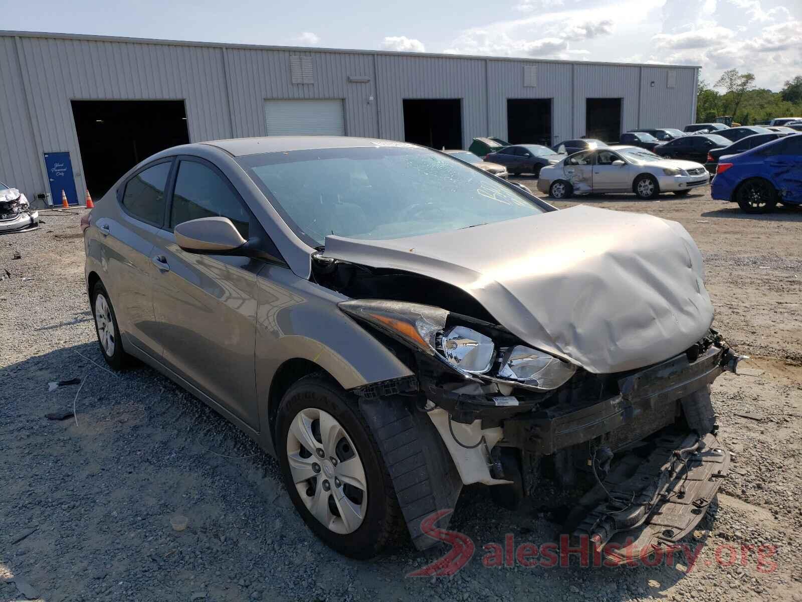 5NPDH4AE9GH754586 2016 HYUNDAI ELANTRA