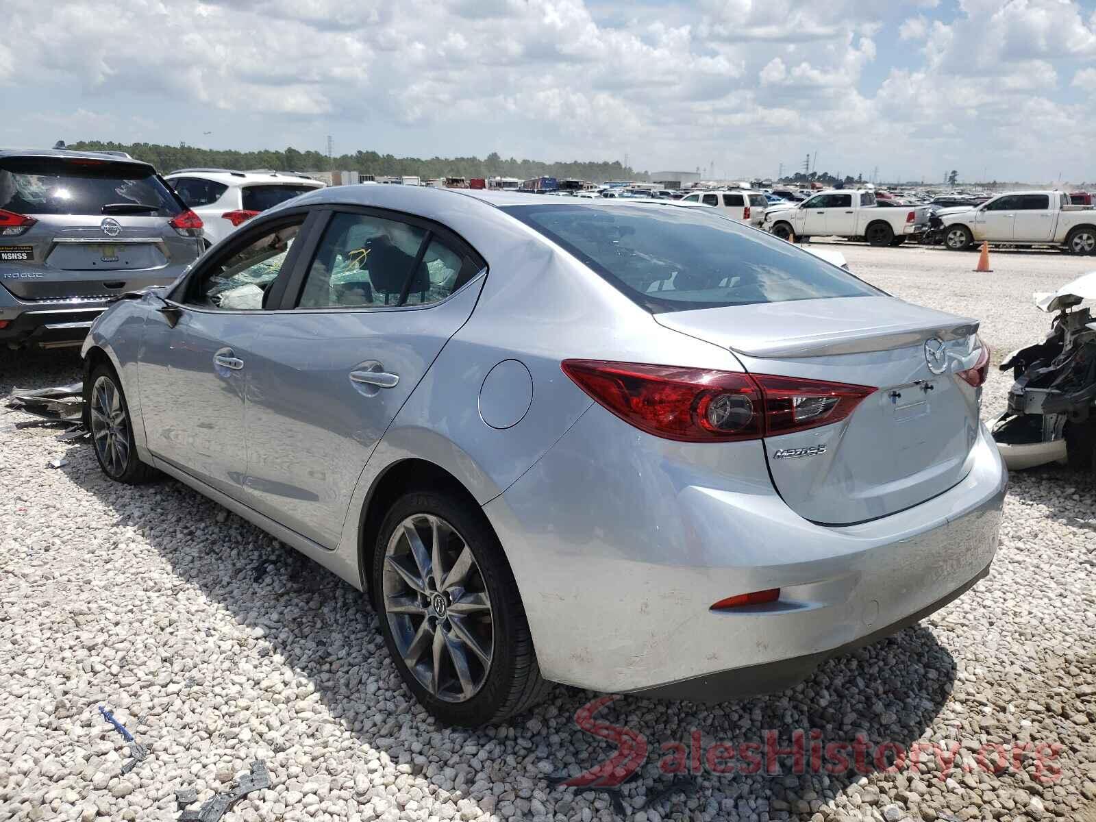 3MZBN1V32JM181925 2018 MAZDA 3