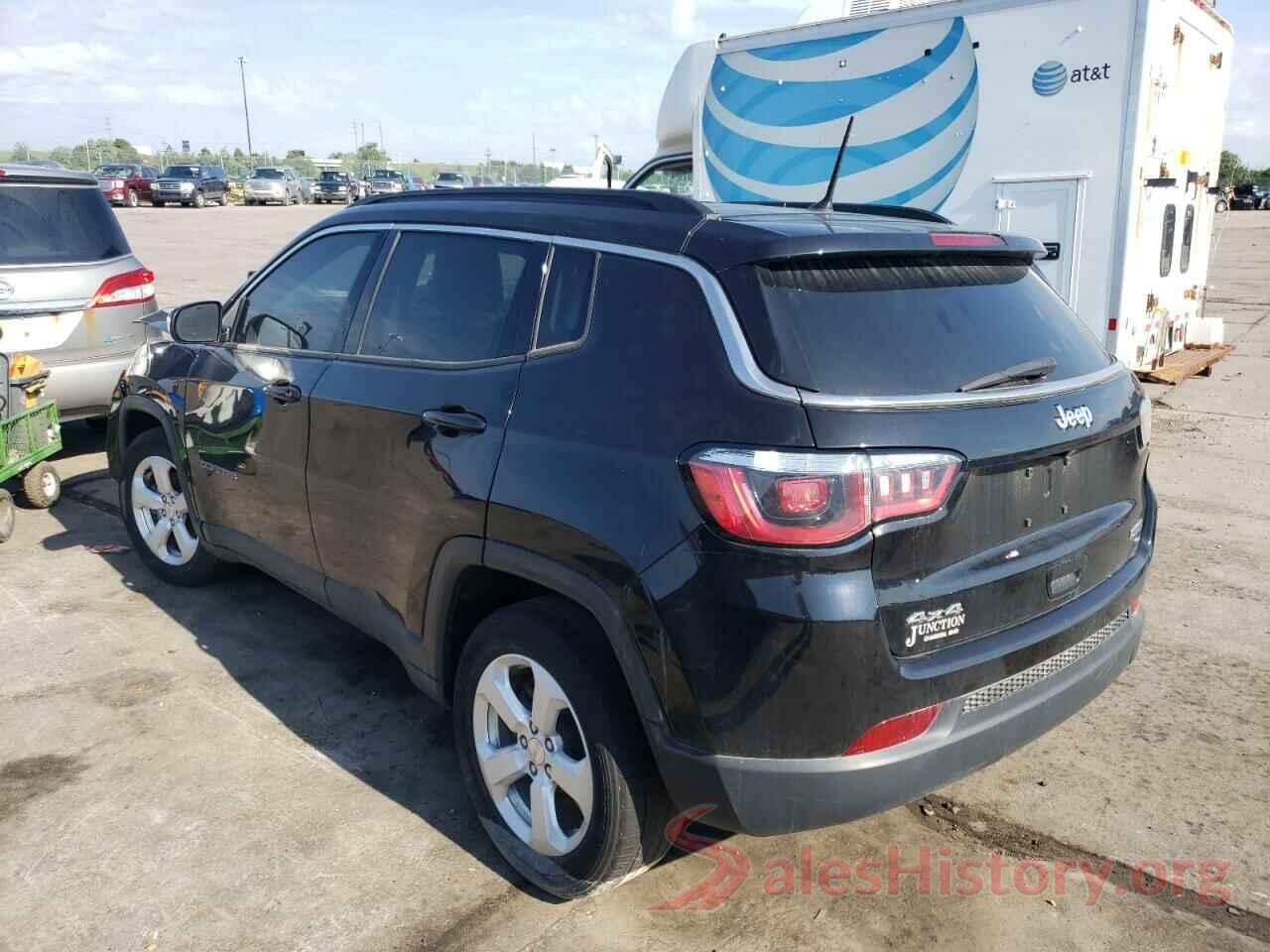 3C4NJDBB2JT282512 2018 JEEP COMPASS