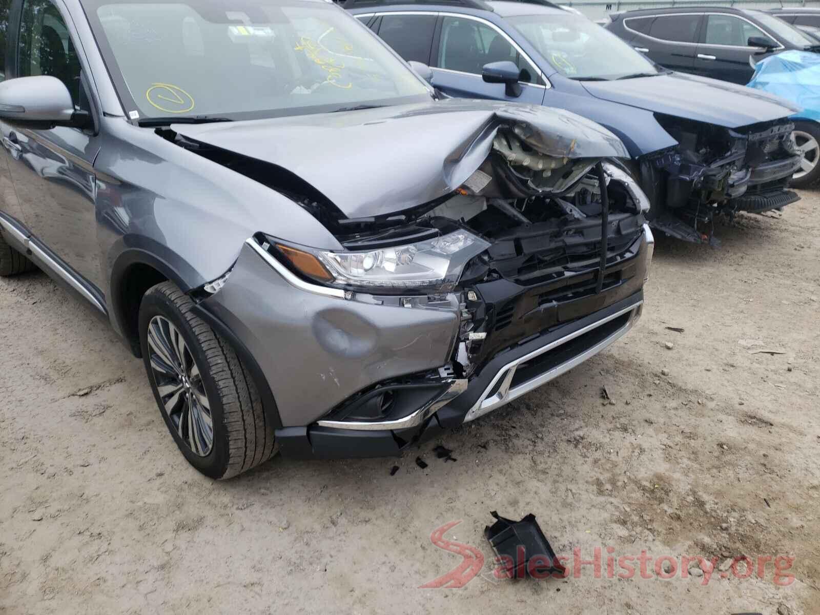 JA4AD3A33LZ026900 2020 MITSUBISHI OUTLANDER