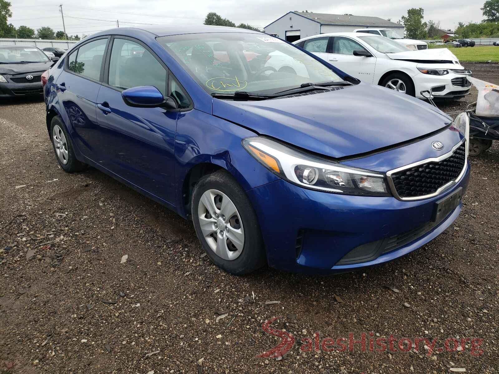 3KPFK4A7XHE157805 2017 KIA FORTE