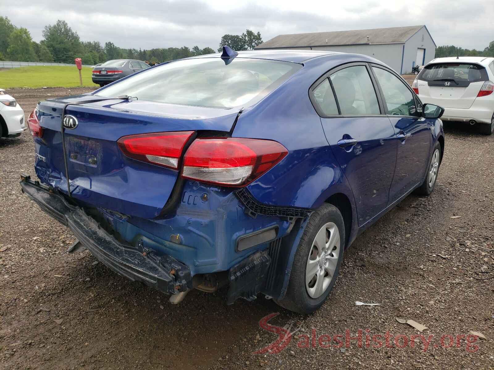 3KPFK4A7XHE157805 2017 KIA FORTE