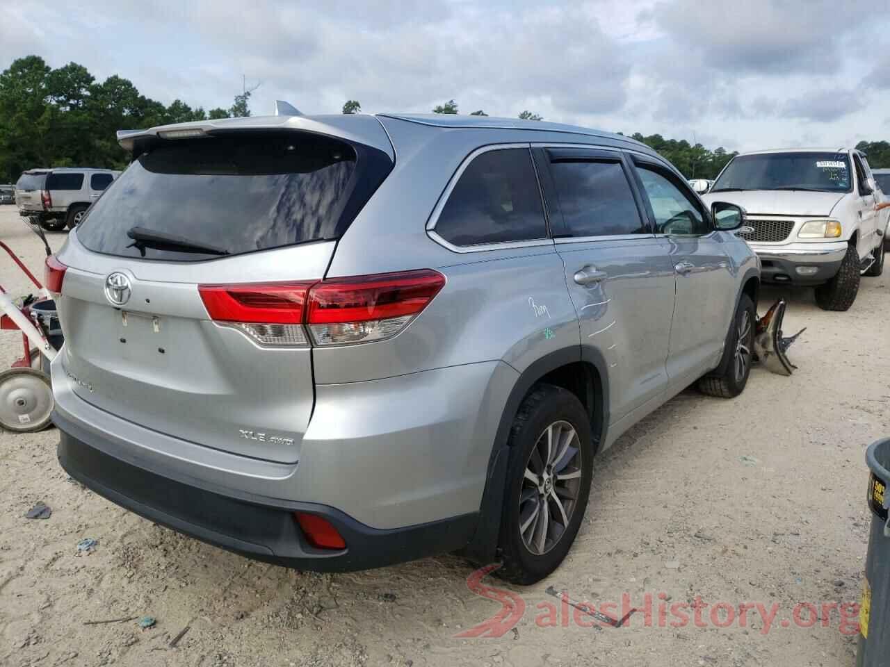 5TDJZRFH8JS532140 2018 TOYOTA HIGHLANDER