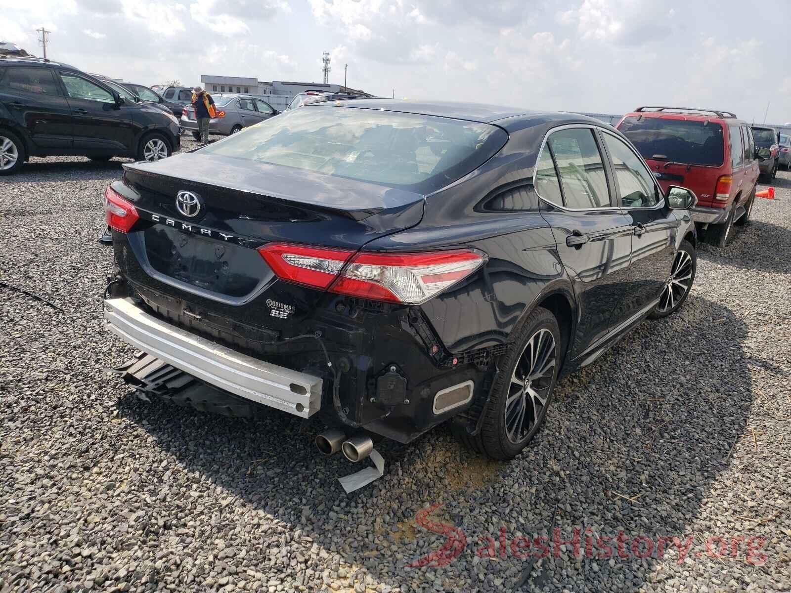 JTNB11HKXJ3000780 2018 TOYOTA CAMRY