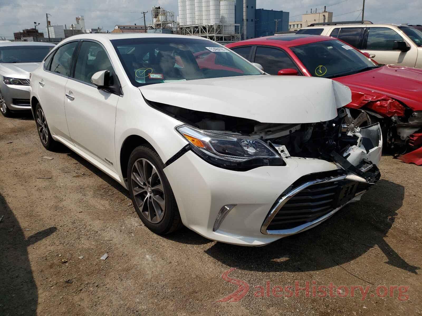 4T1BD1EB3JU060969 2018 TOYOTA AVALON