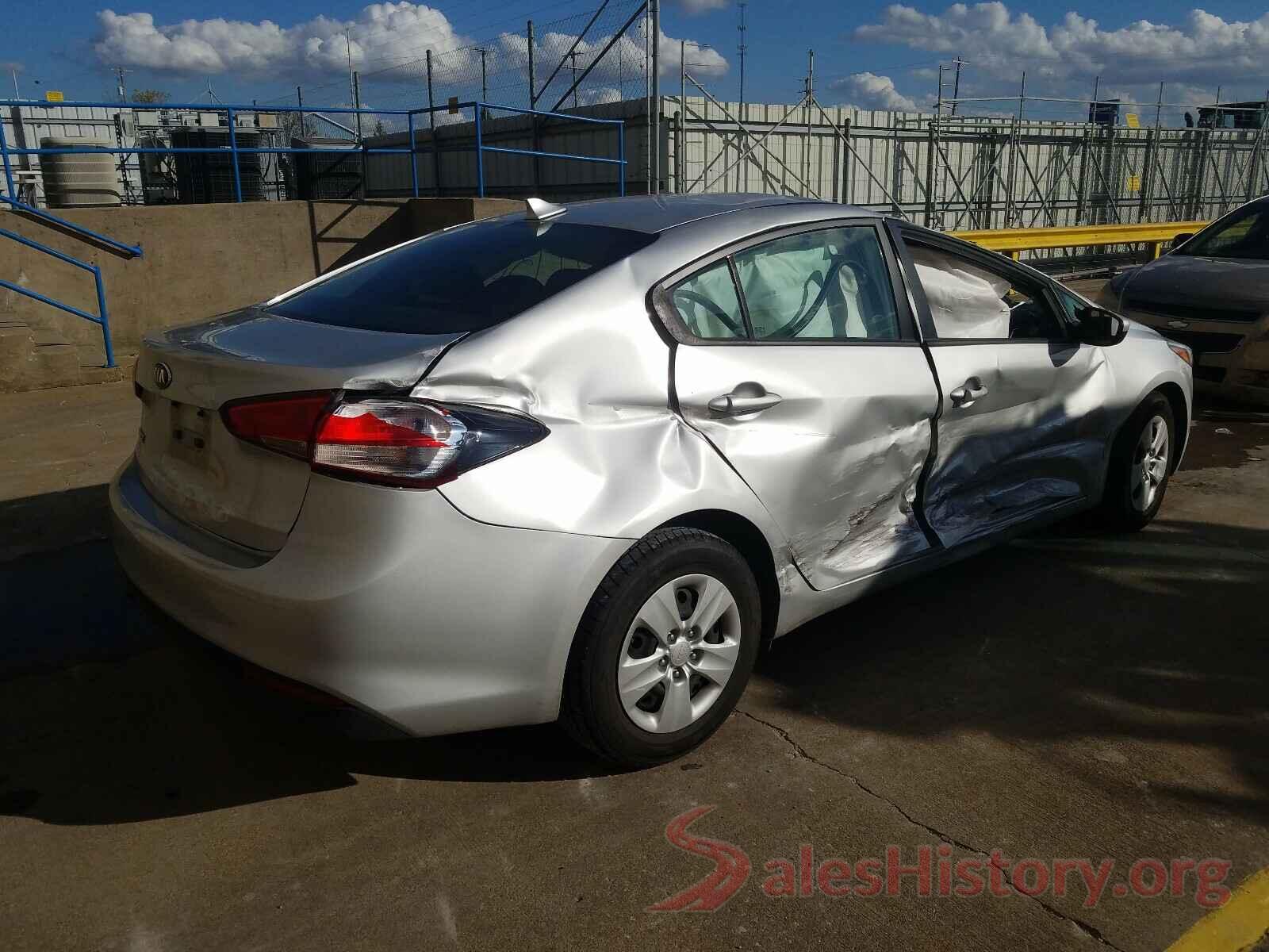 3KPFK4A78HE051269 2017 KIA FORTE